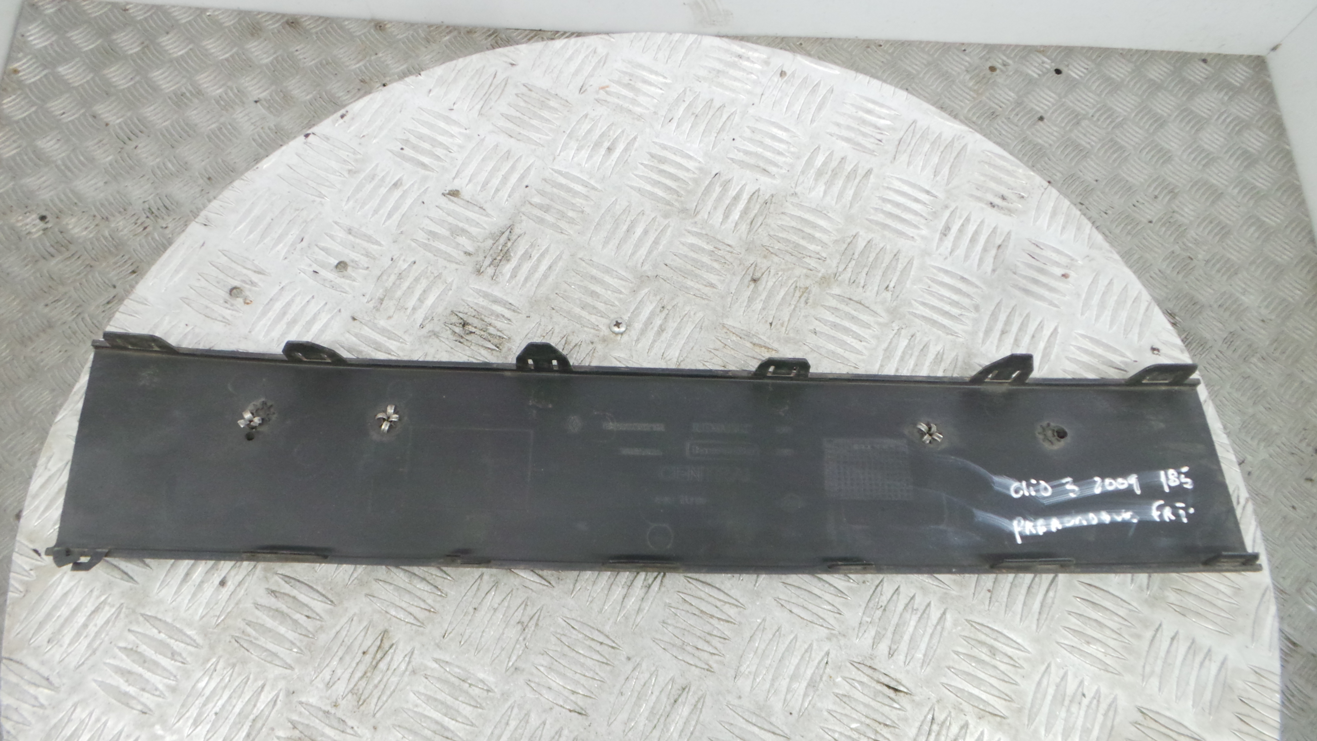 Friso da Frente 620703021R - RENAULT CLIO III (BR0/1, CR0/1)-38350129