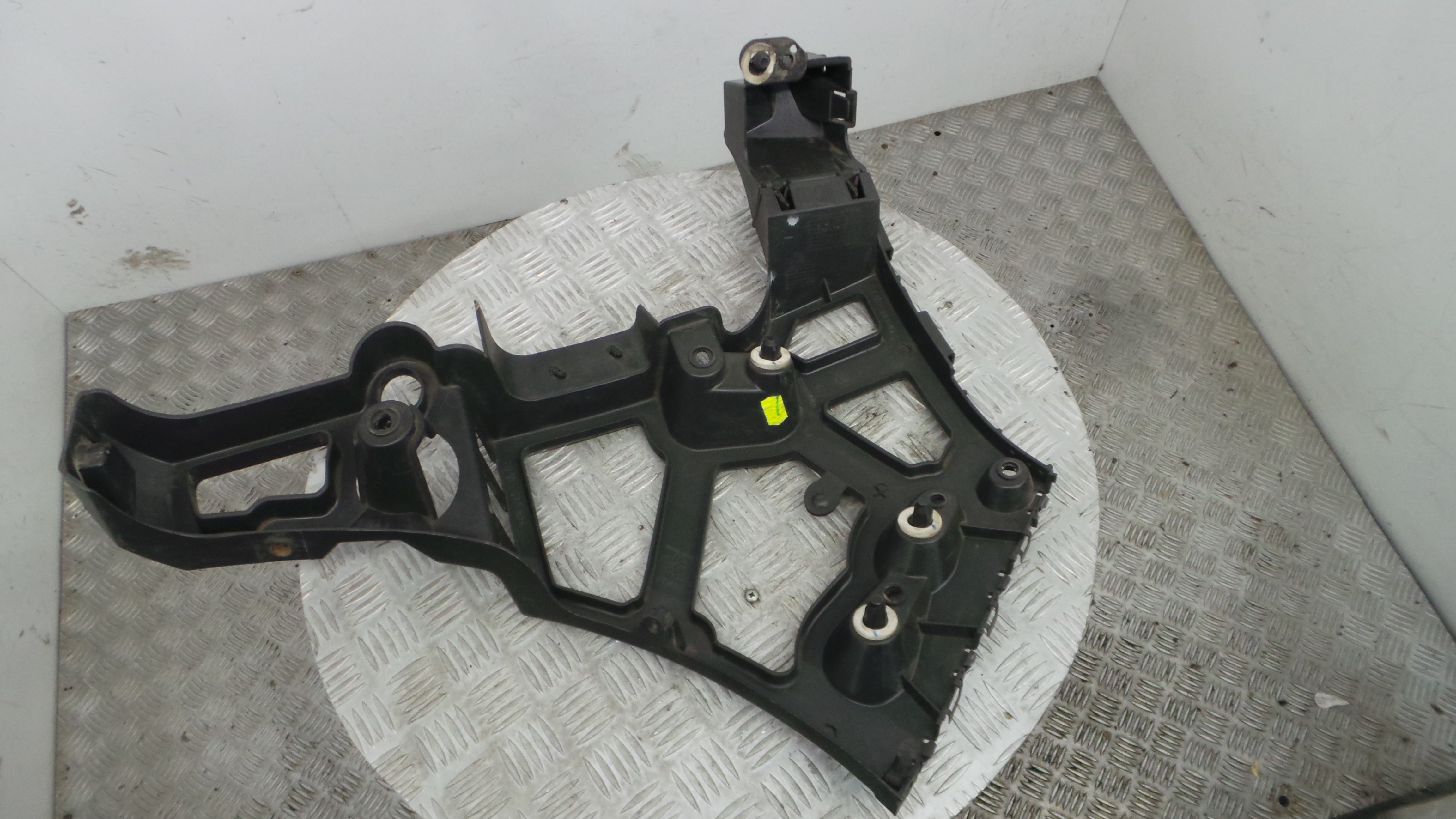 Suporte do Para Choques 850450006R - RENAULT MEGANE III Hatchback (BZ0/1_, B3_)-38350138