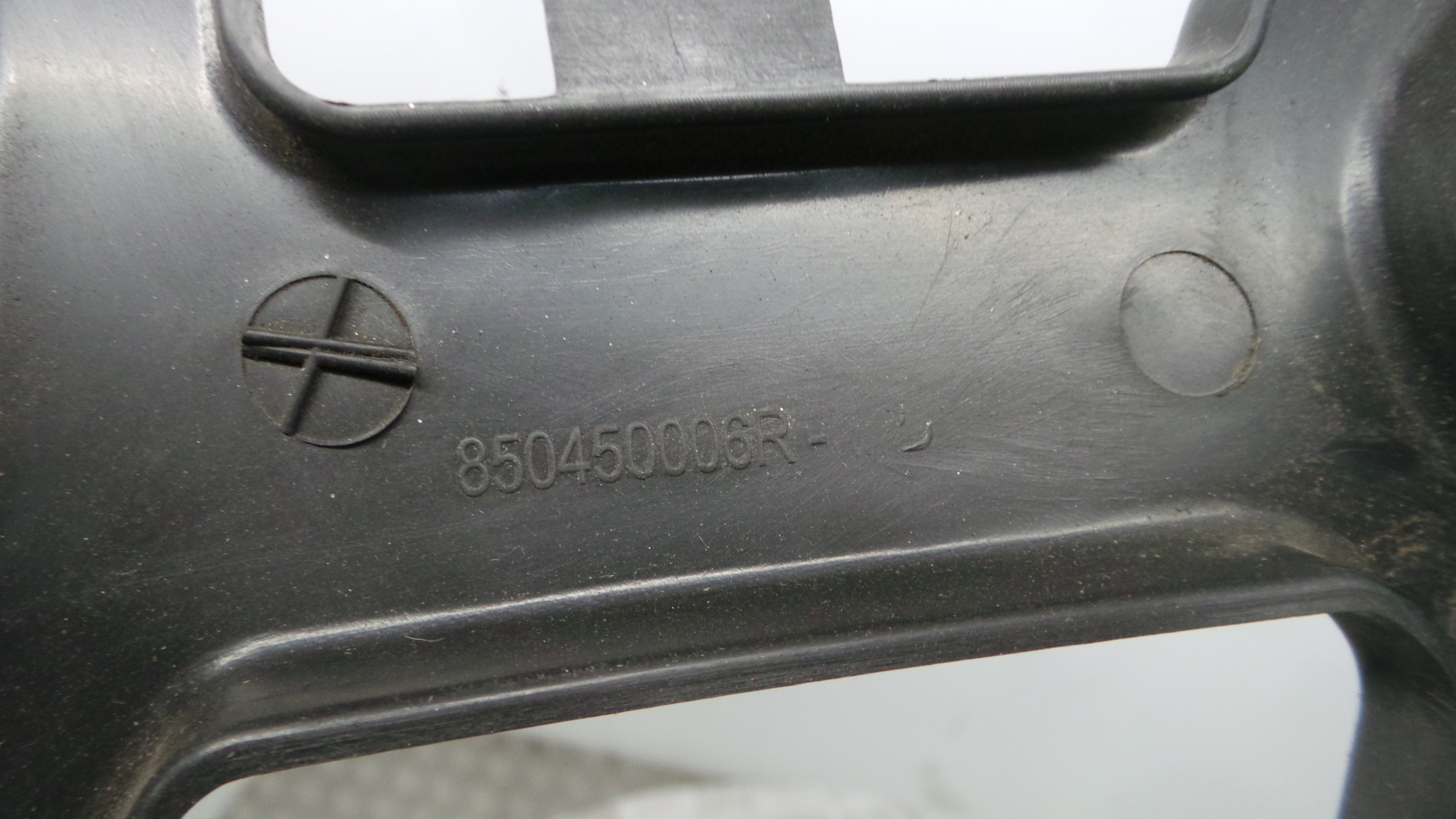 Suporte do Para Choques 850450006R - RENAULT MEGANE III Hatchback (BZ0/1_, B3_)-38350138