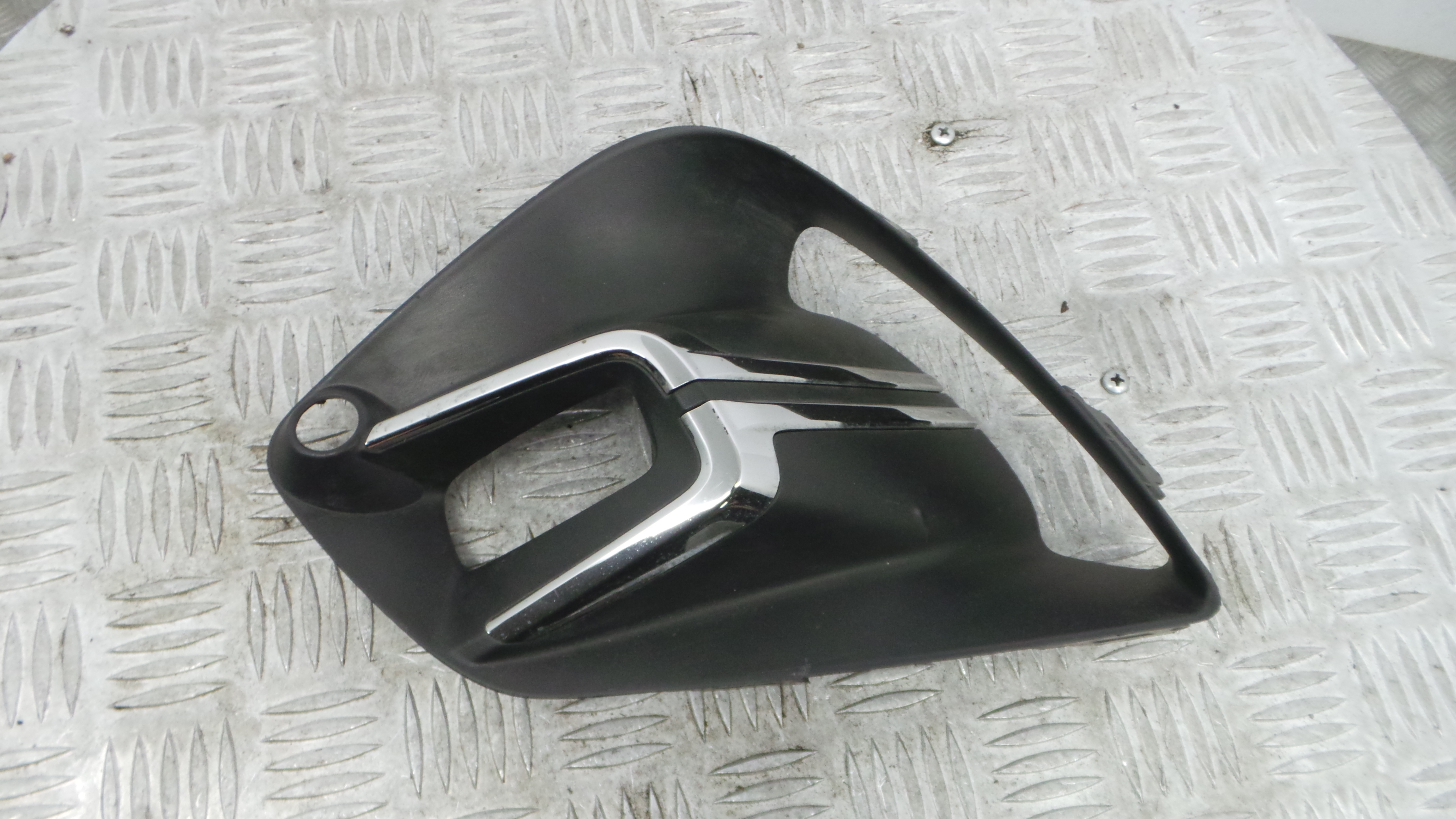 Aro Farol Nevoeiro 261A34806R - RENAULT CLIO V (B7_)-38350145