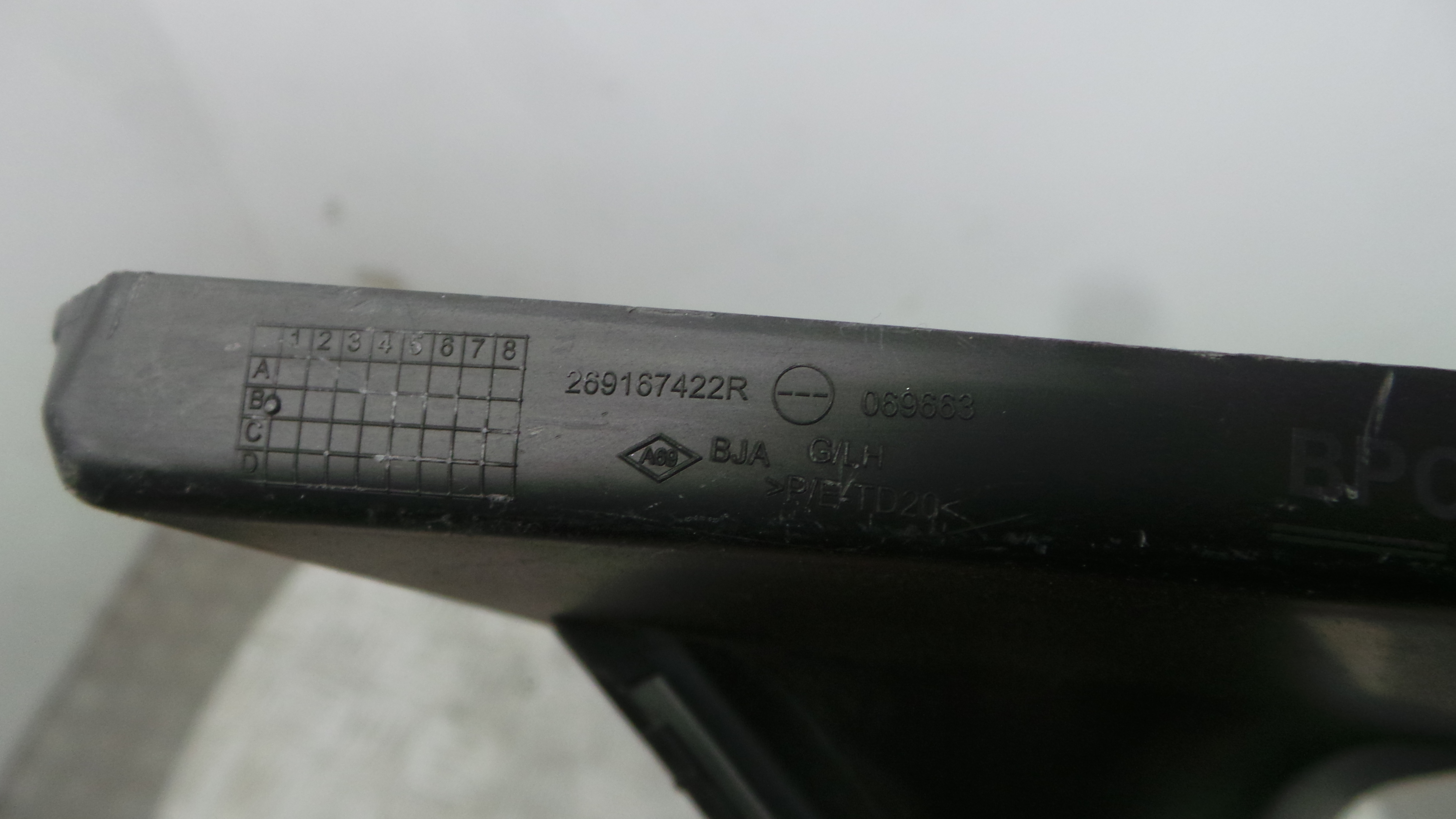 Aro Farol Nevoeiro 269167422R - RENAULT CLIO V (B7_)-38350149