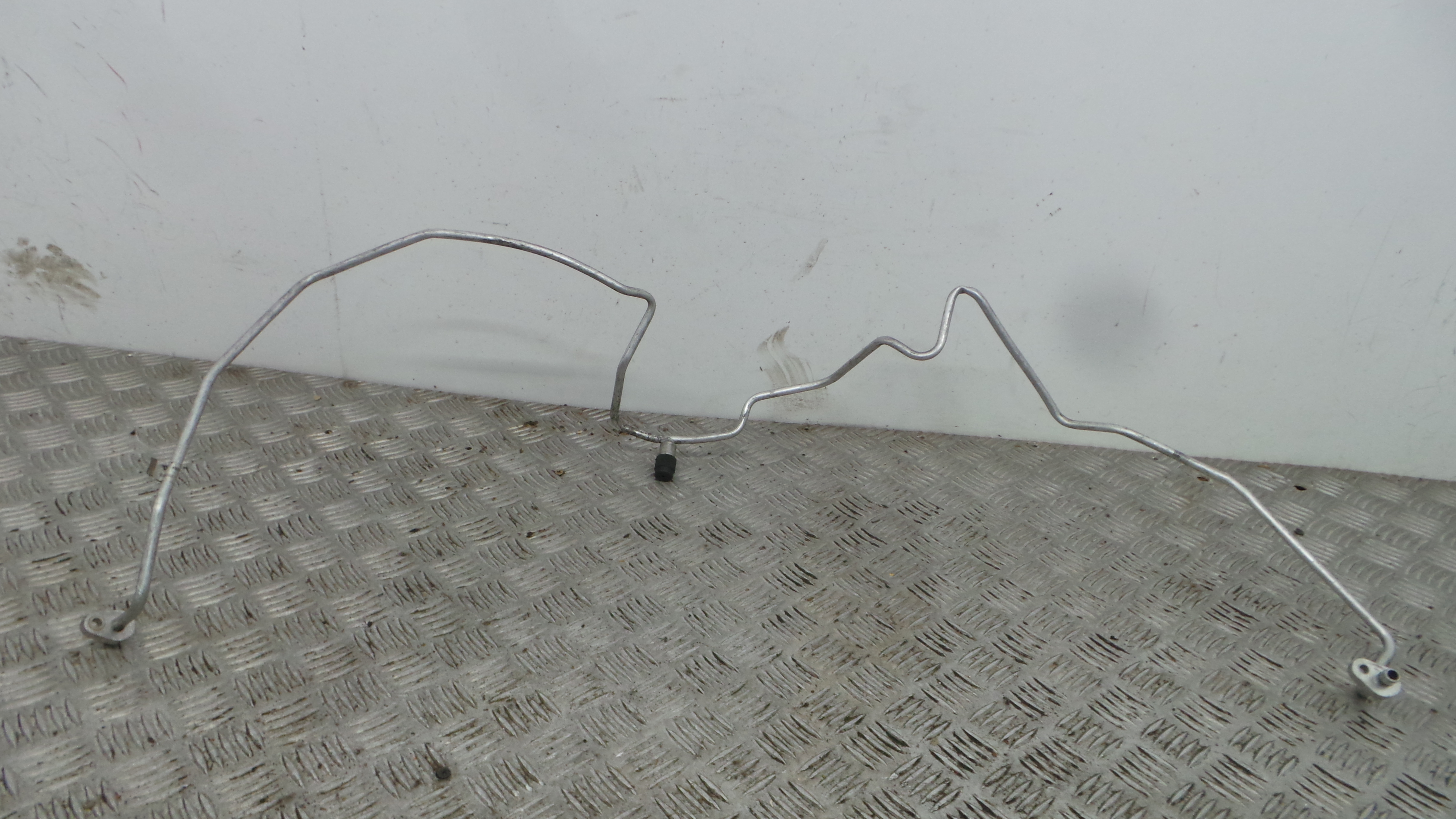 Tubo Ar Condicionado 8200422125 - RENAULT CLIO III (BR0/1, CR0/1)-38356641