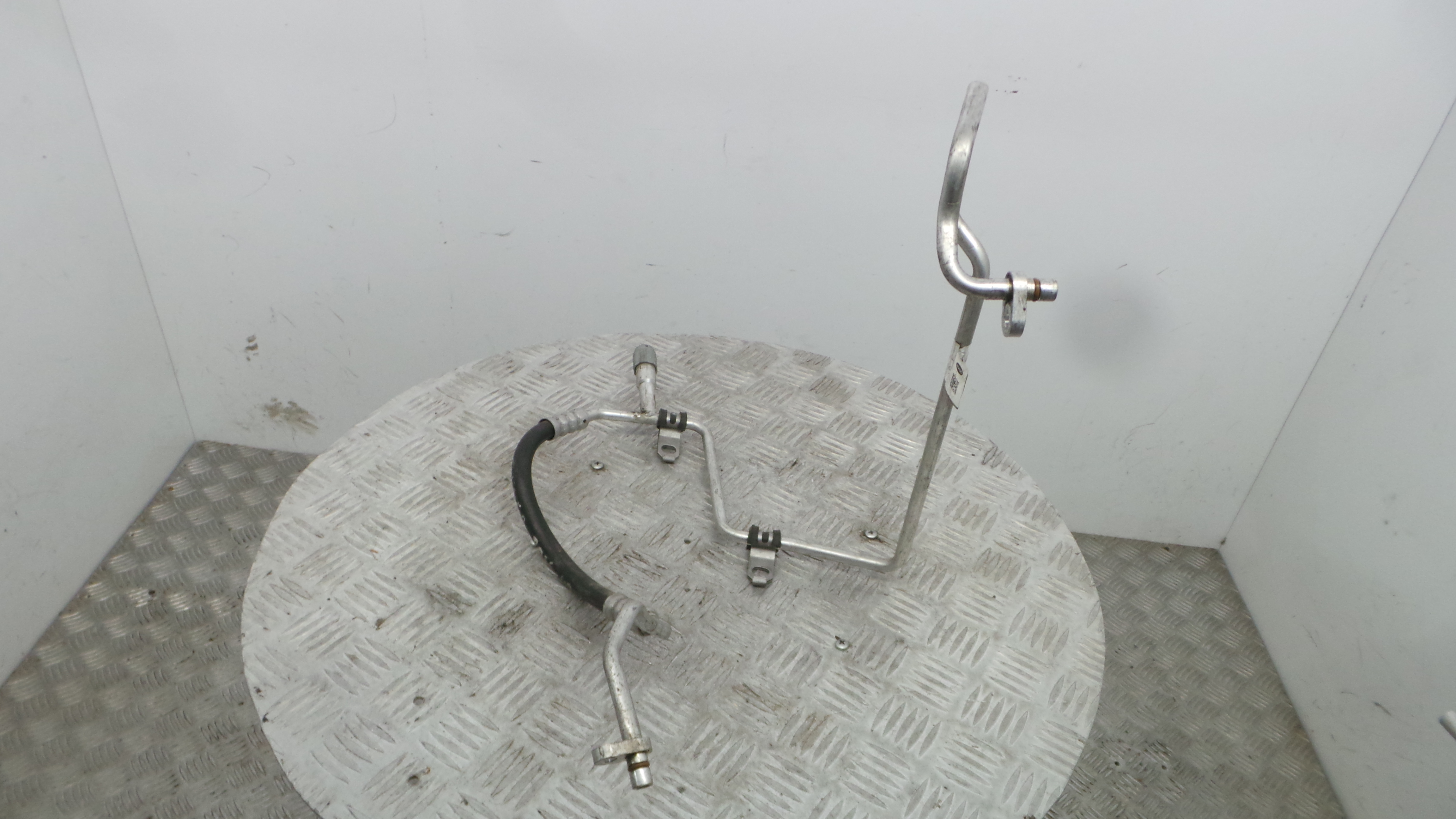 Tubo Ar Condicionado 924404449R - RENAULT TWINGO III (BCM_, BCA_)-38359574