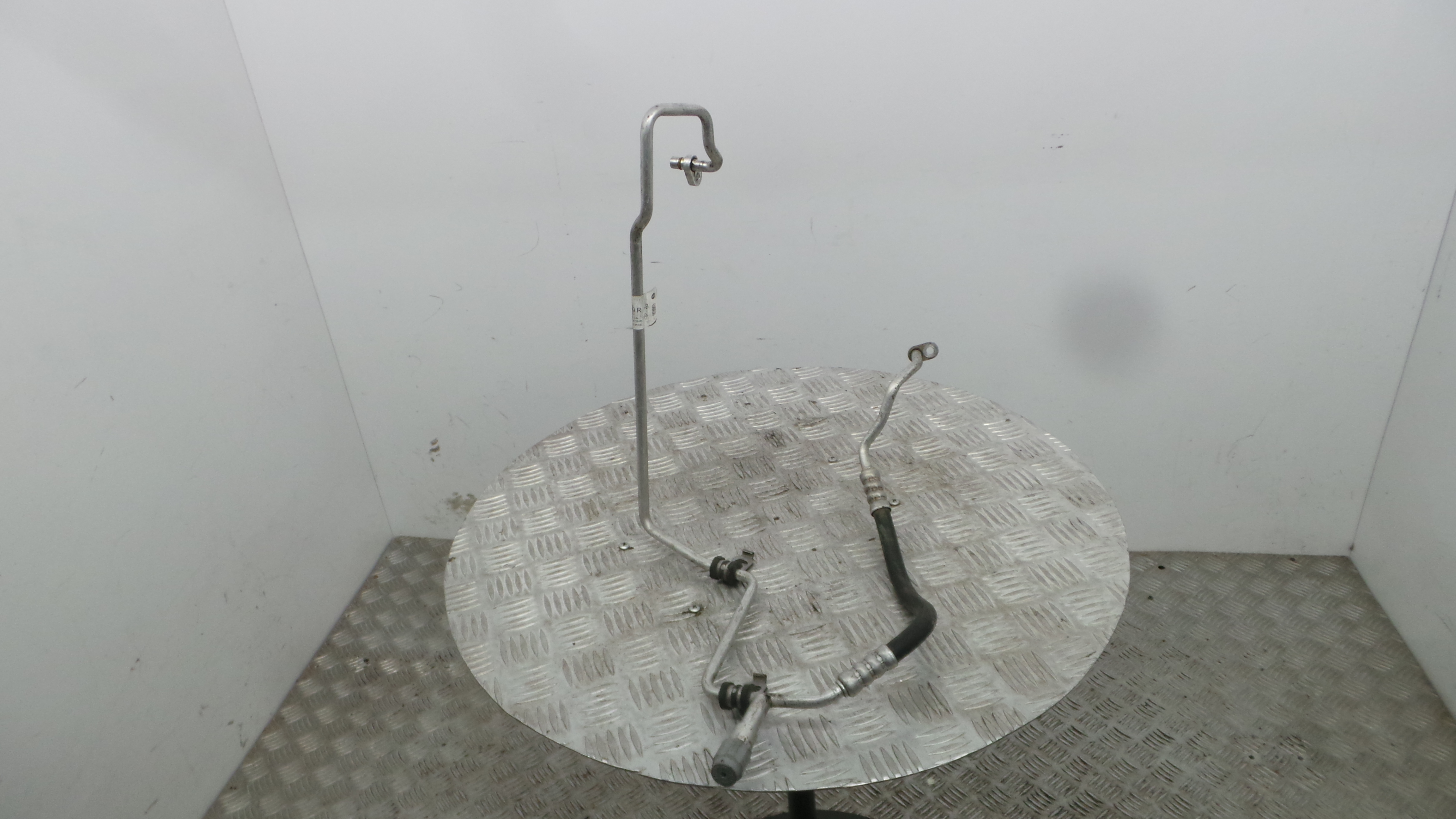 Tubo Ar Condicionado 924404449R - RENAULT TWINGO III (BCM_, BCA_)-38359574