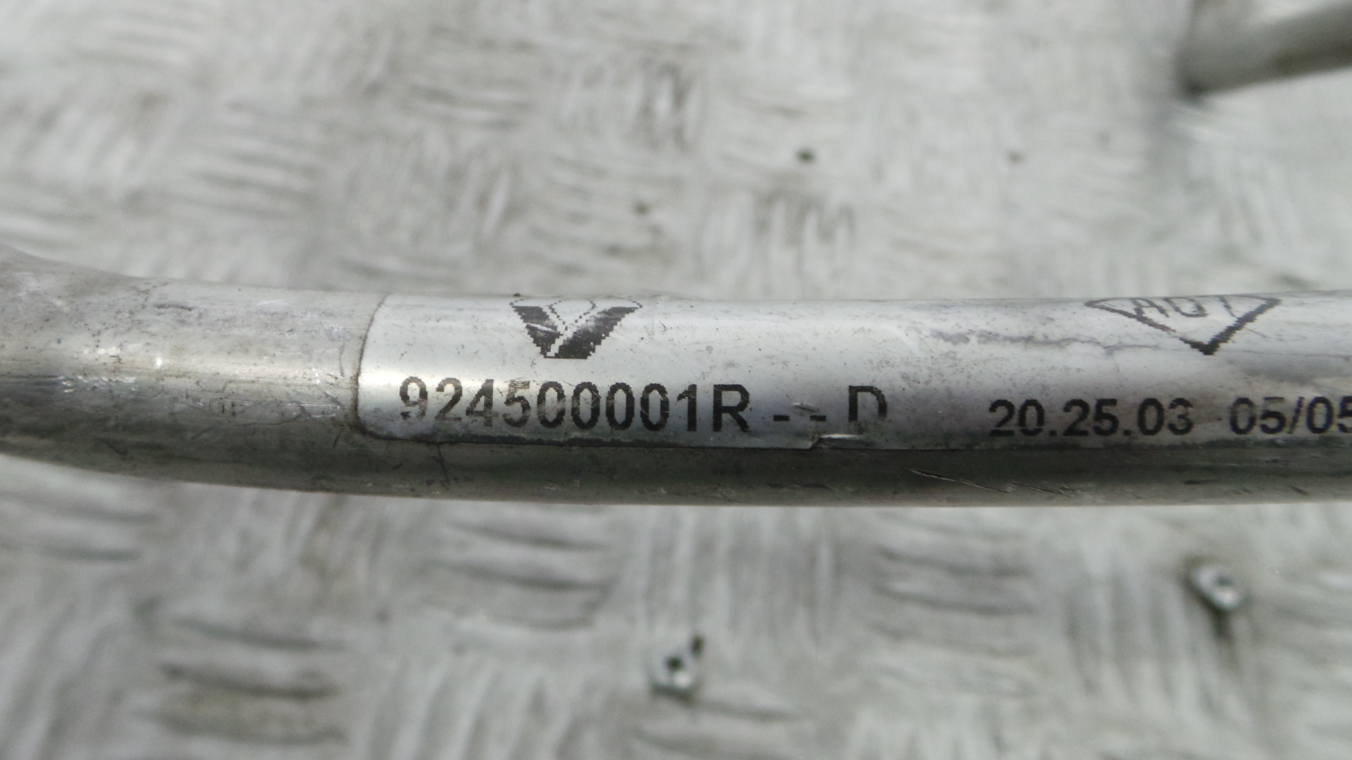 Tubo Ar Condicionado 924500001R - RENAULT LAGUNA III (BT0/1)-38359595