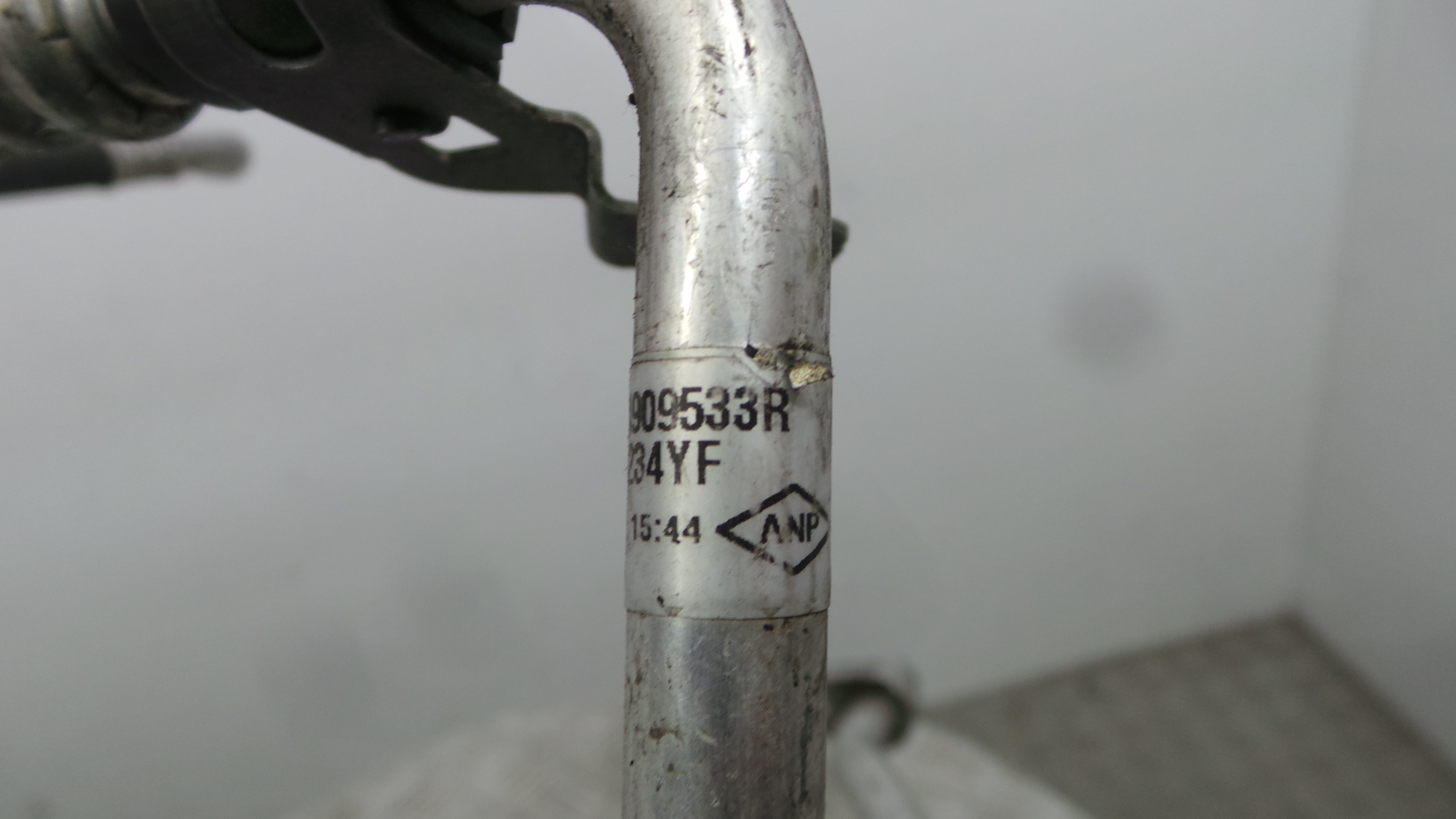 Tubo Ar Condicionado 924909533R - RENAULT CLIO V (B7_)-38359650