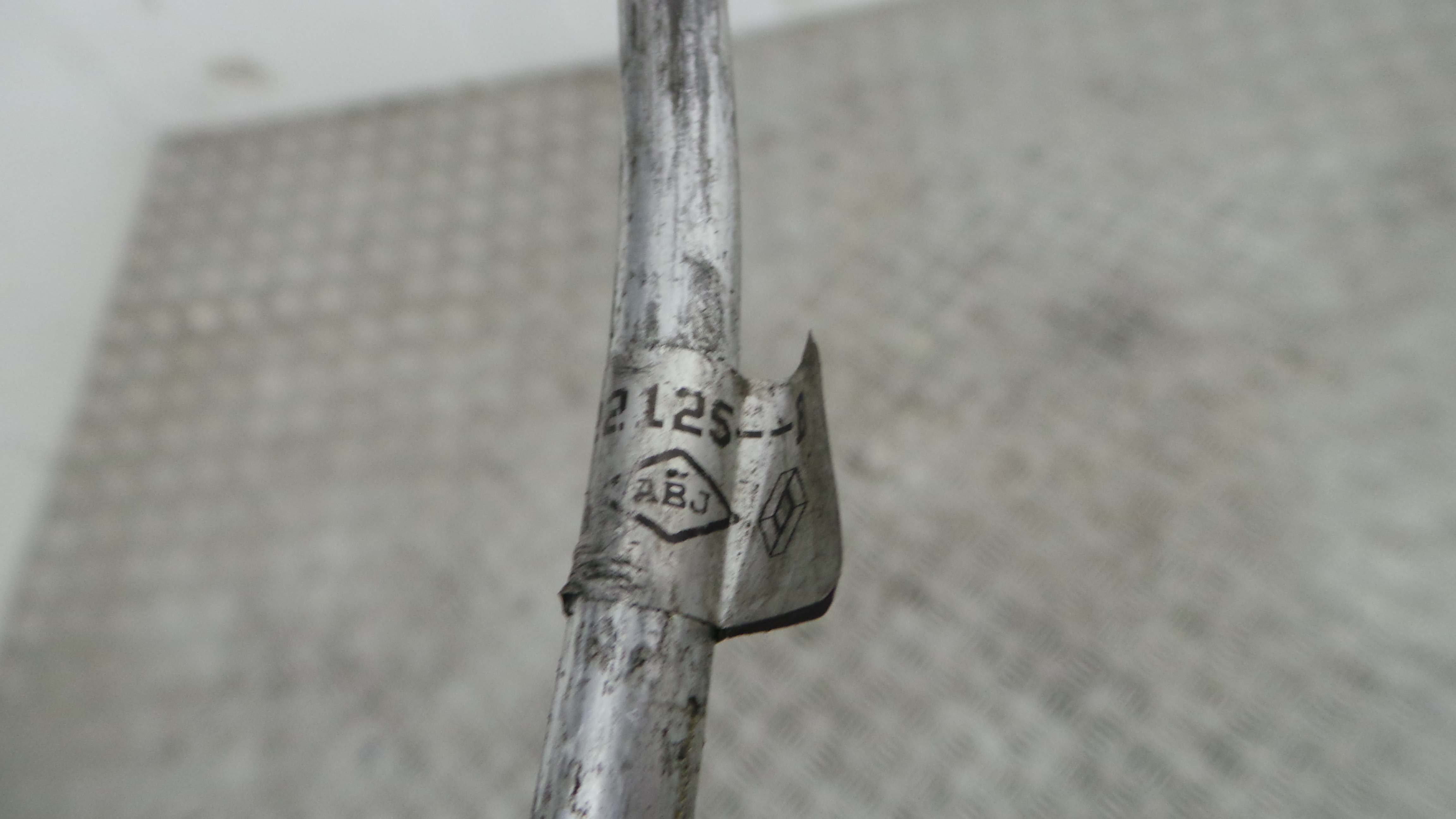 Tubo Ar Condicionado 8200422125 - RENAULT CLIO III (BR0/1, CR0/1)-38360041