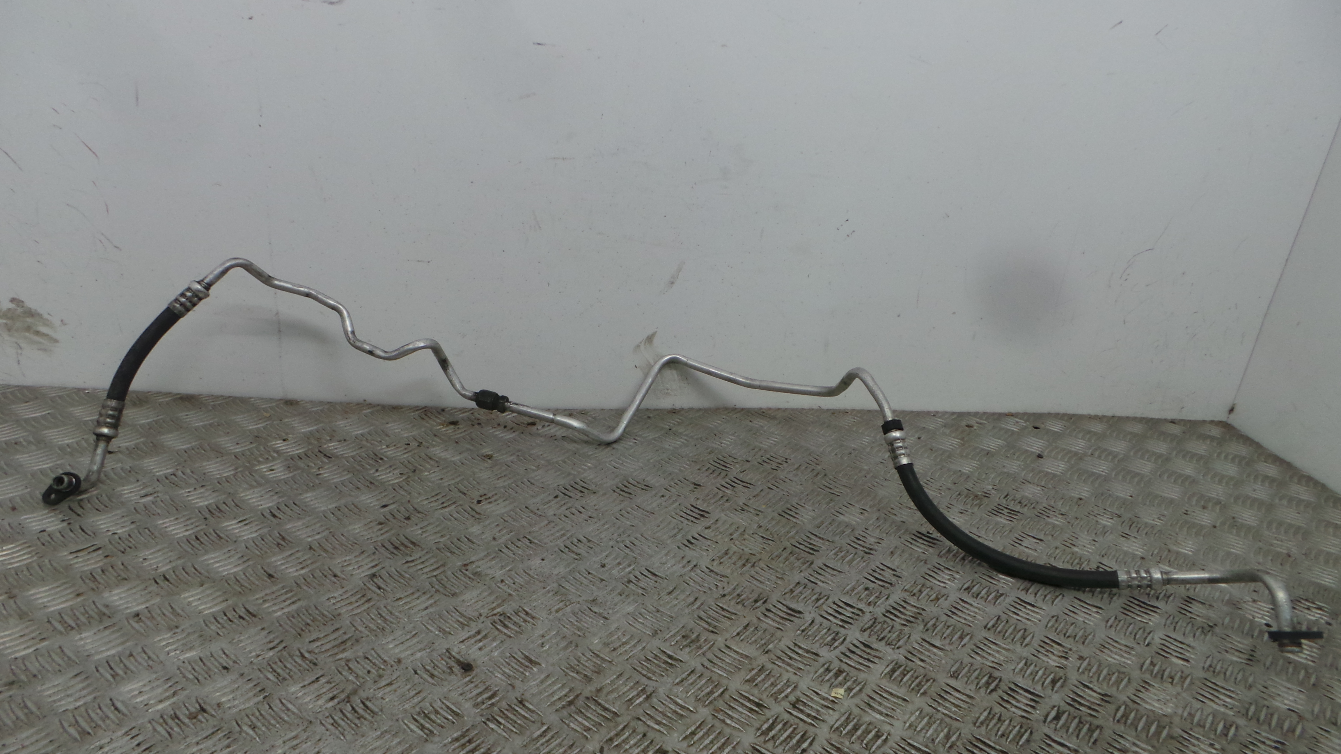 Tubo Ar Condicionado 8200002325 - RENAULT LAGUNA II (BG0/1_)-38360223