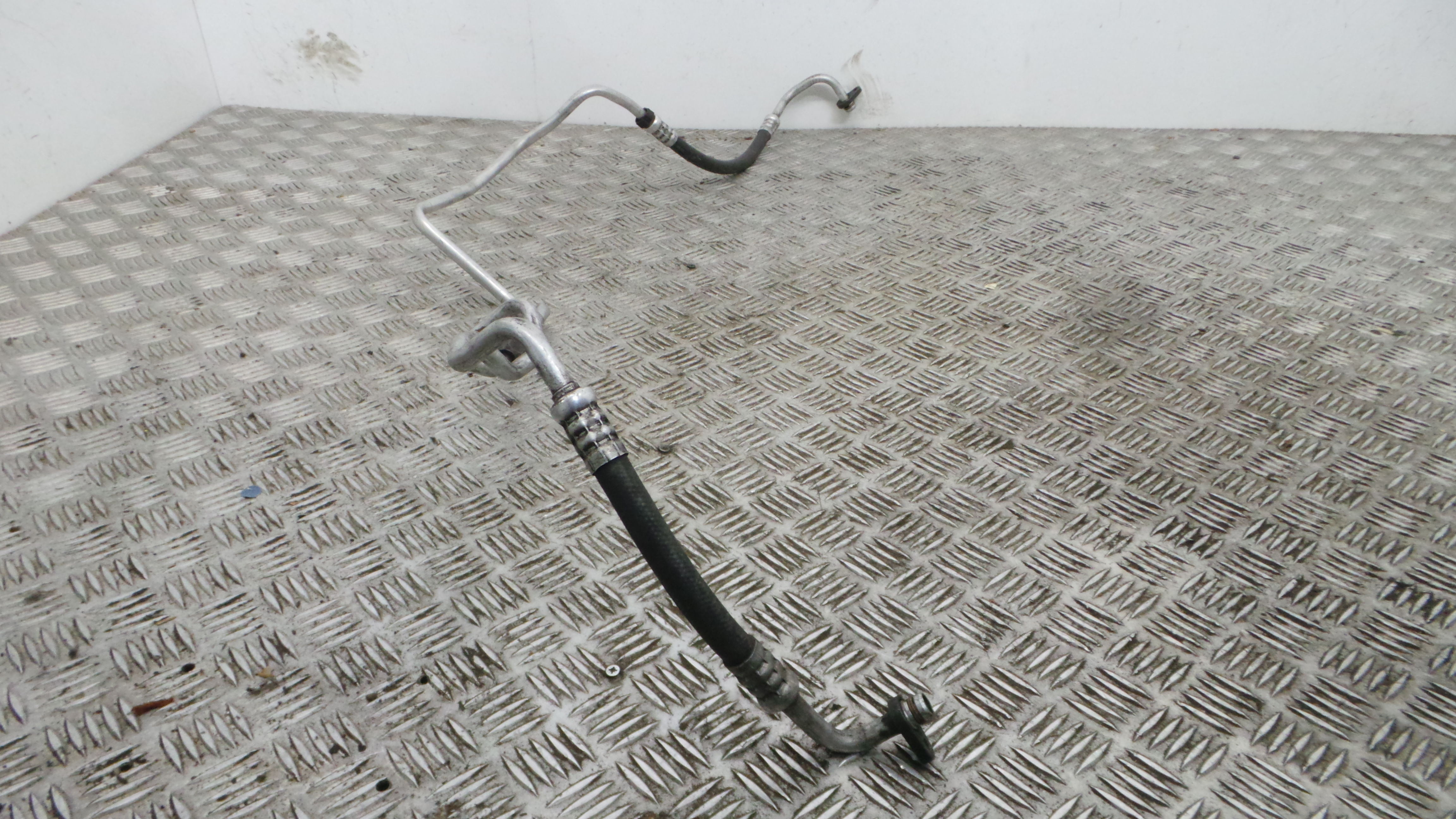 Tubo Ar Condicionado 8200002325 - RENAULT LAGUNA II (BG0/1_)-38360223