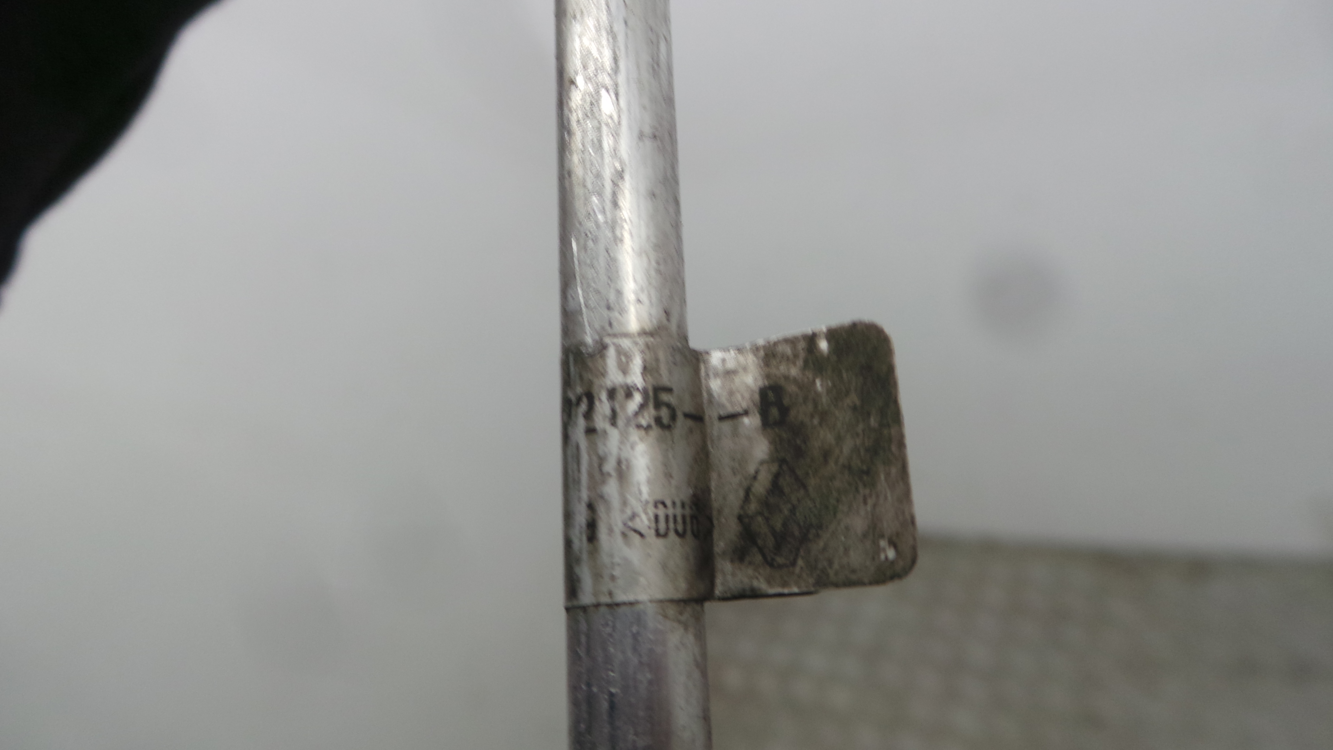 Tubo Ar Condicionado 8200422125 - RENAULT CLIO III (BR0/1, CR0/1)-38360232