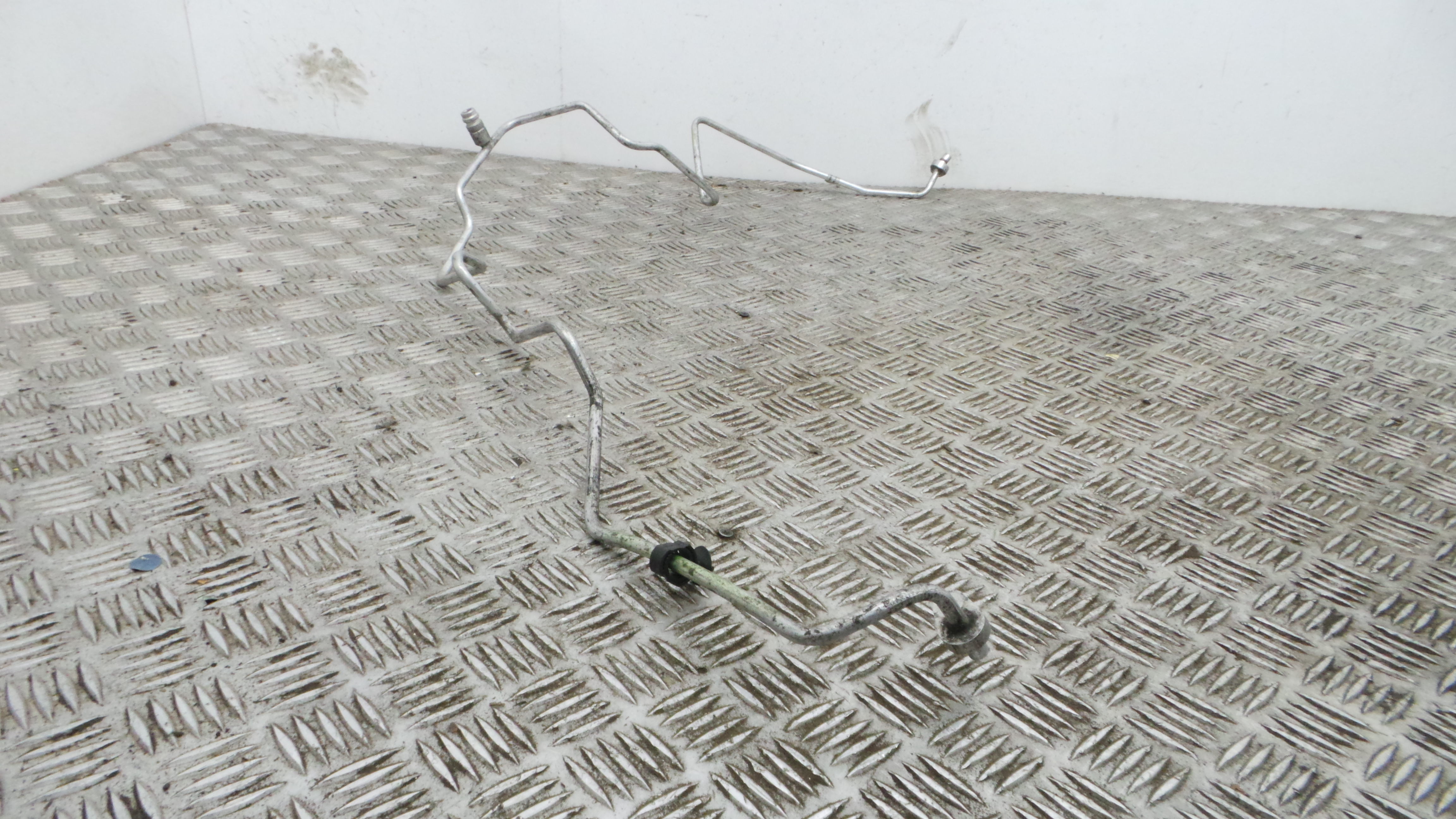 Tubo Ar Condicionado 8200422125 - RENAULT CLIO III (BR0/1, CR0/1)-38360266