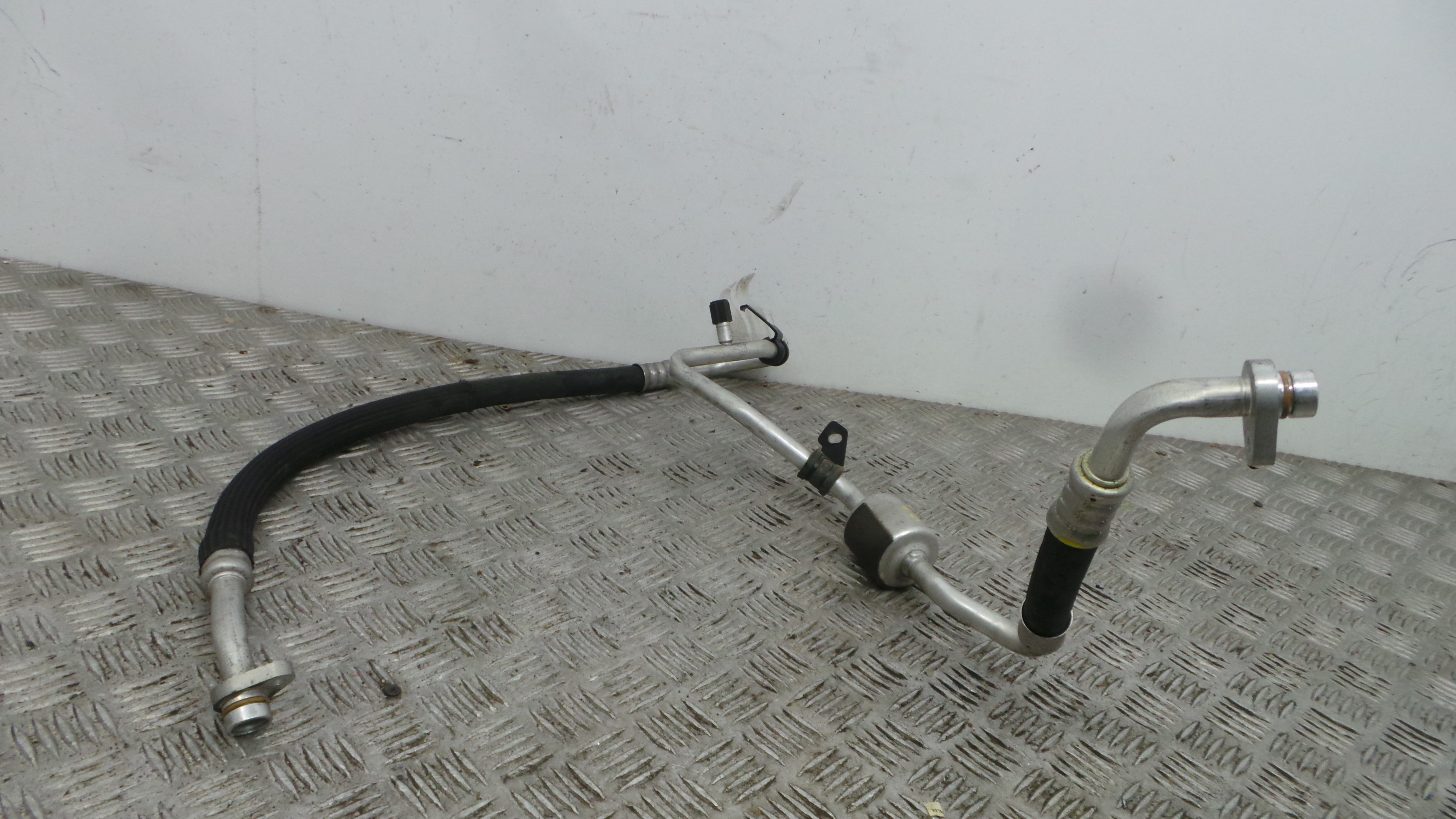 Tubo Ar Condicionado 8200521903A - RENAULT CLIO III (BR0/1, CR0/1)-38360321