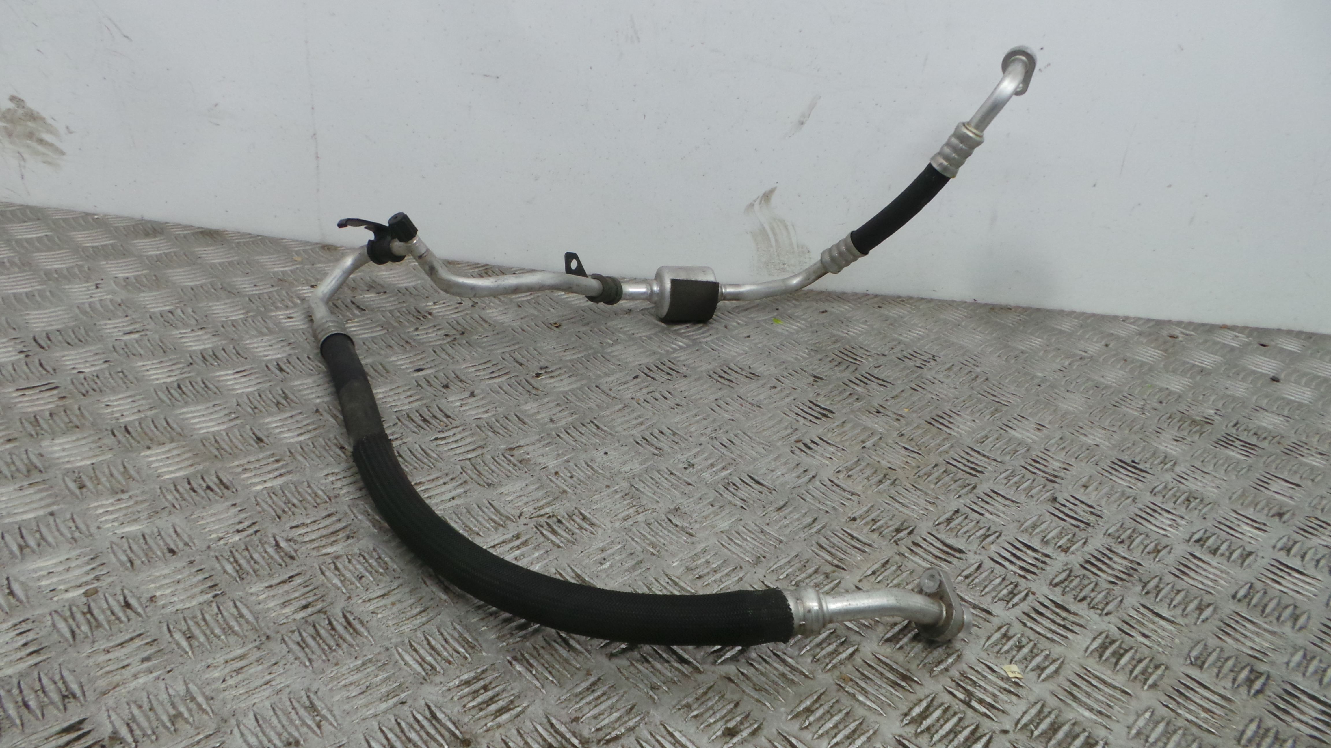 Tubo Ar Condicionado 8200521903A - RENAULT CLIO III (BR0/1, CR0/1)-38360321