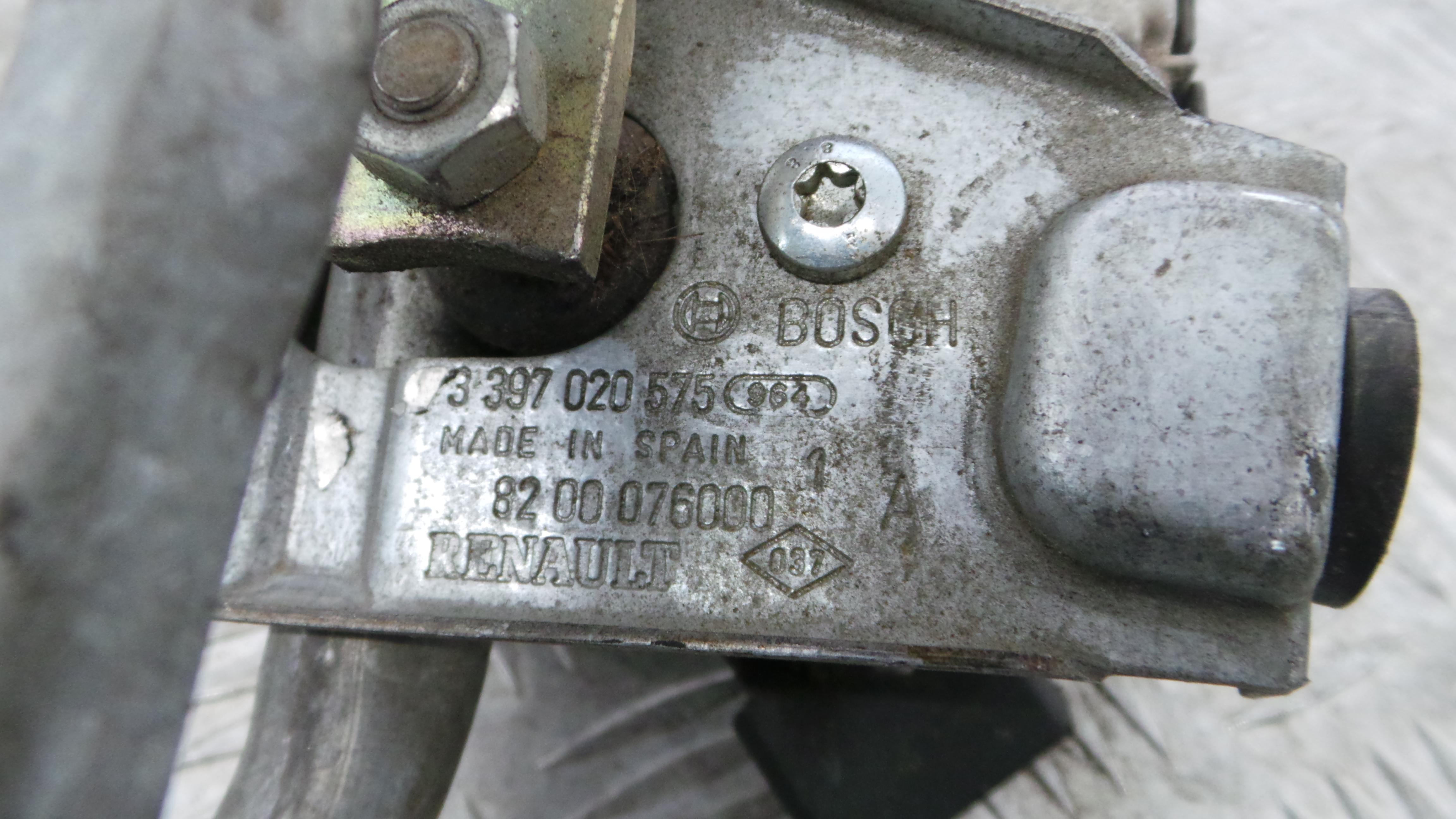 Motor Limpa Vidros Frente  0390241535 - RENAULT CLIO II (BB_, CB_), CLIO Mk II (BB_, CB_)-38361264