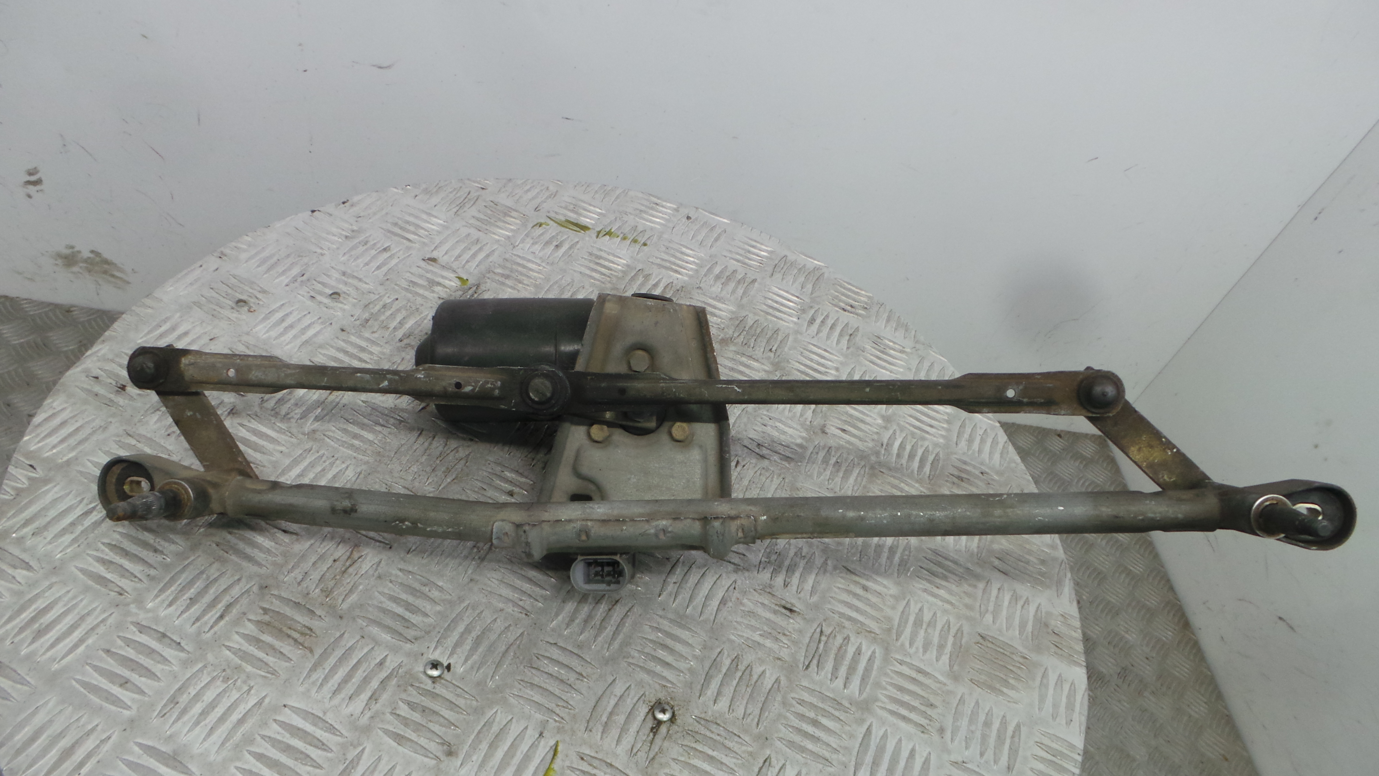 Motor Limpa Vidros Frente  7700847567 - RENAULT CLIO II (BB_, CB_), CLIO Mk II (BB_, CB_)-38361268