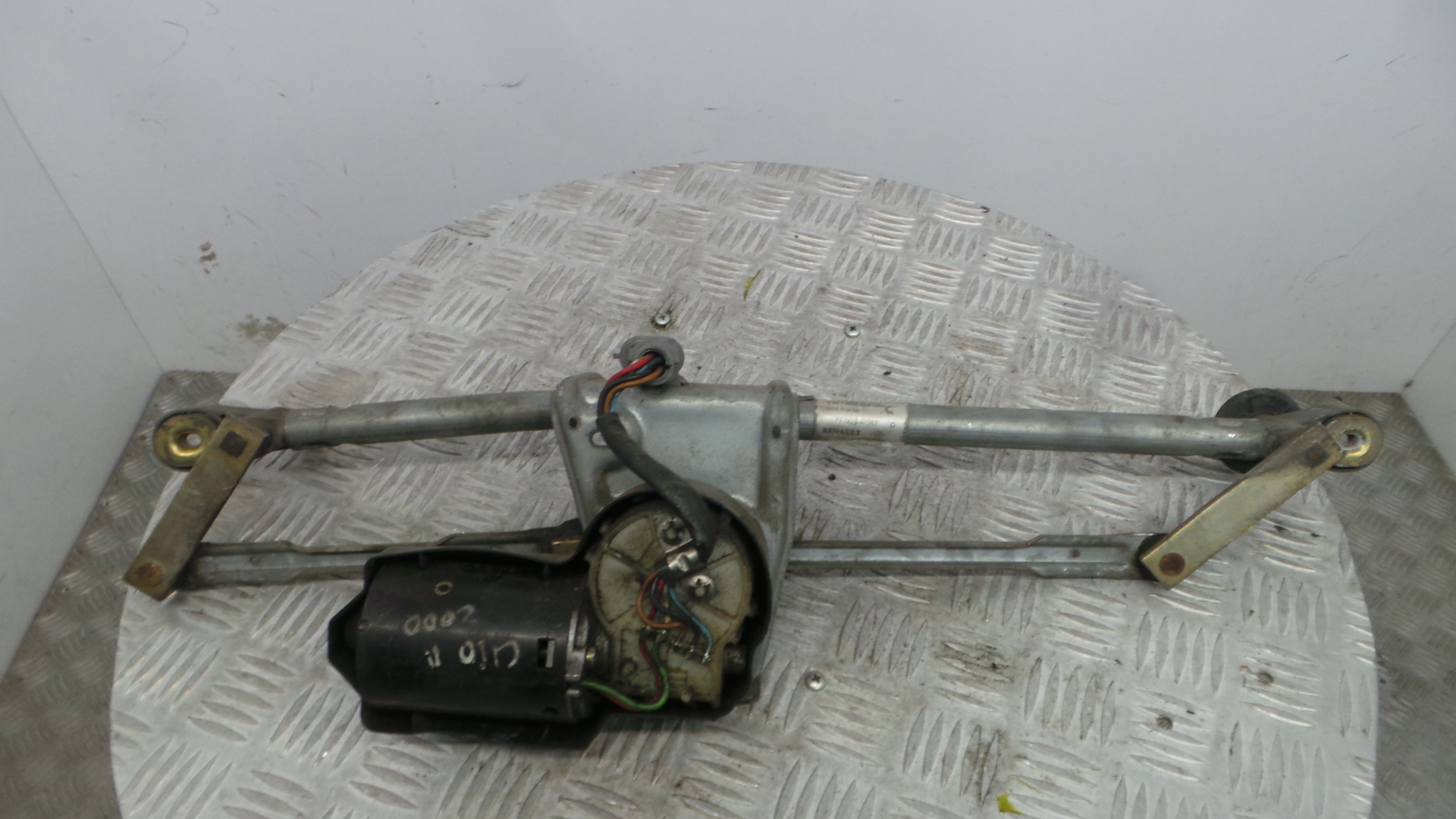 Motor Limpa Vidros Frente  7700847567 - RENAULT CLIO II (BB_, CB_), CLIO Mk II (BB_, CB_)-38361410