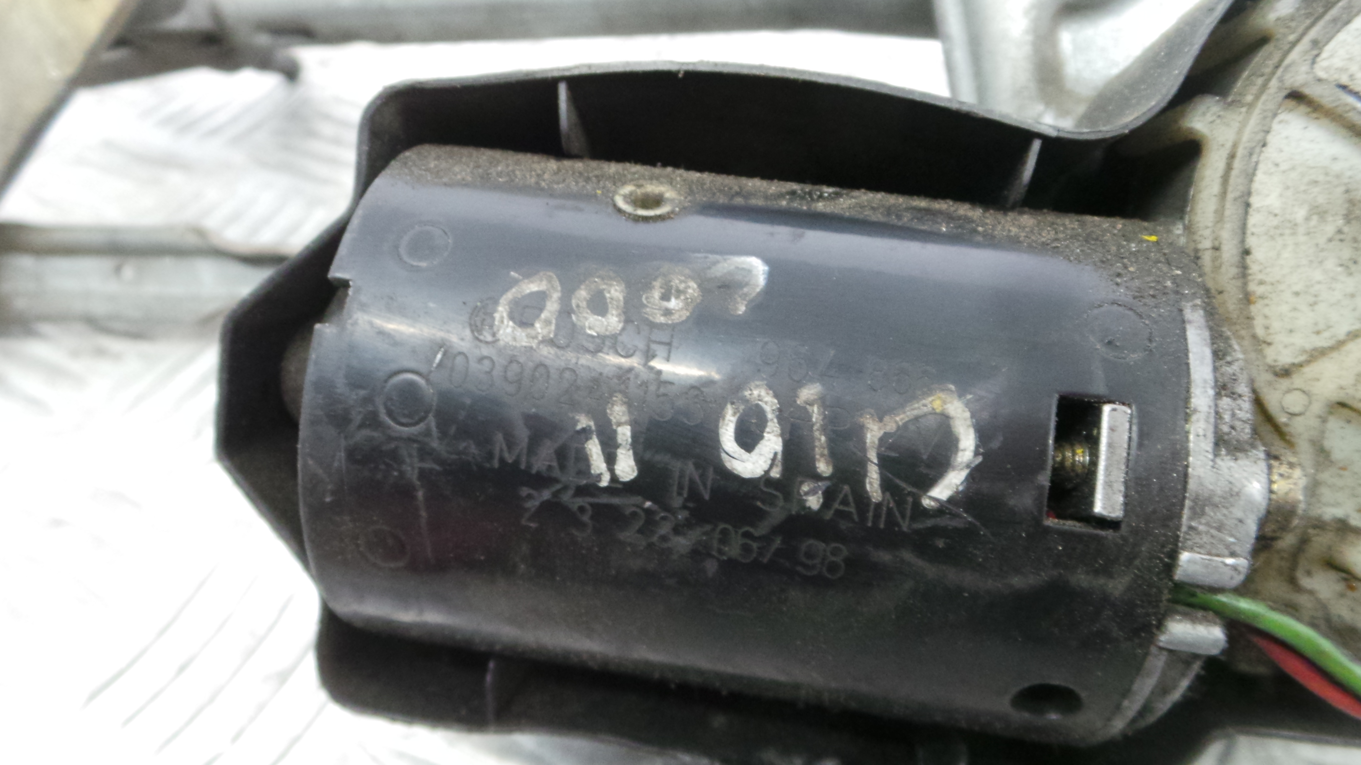 Motor Limpa Vidros Frente  7700847567 - RENAULT CLIO II (BB_, CB_), CLIO Mk II (BB_, CB_)-38361410