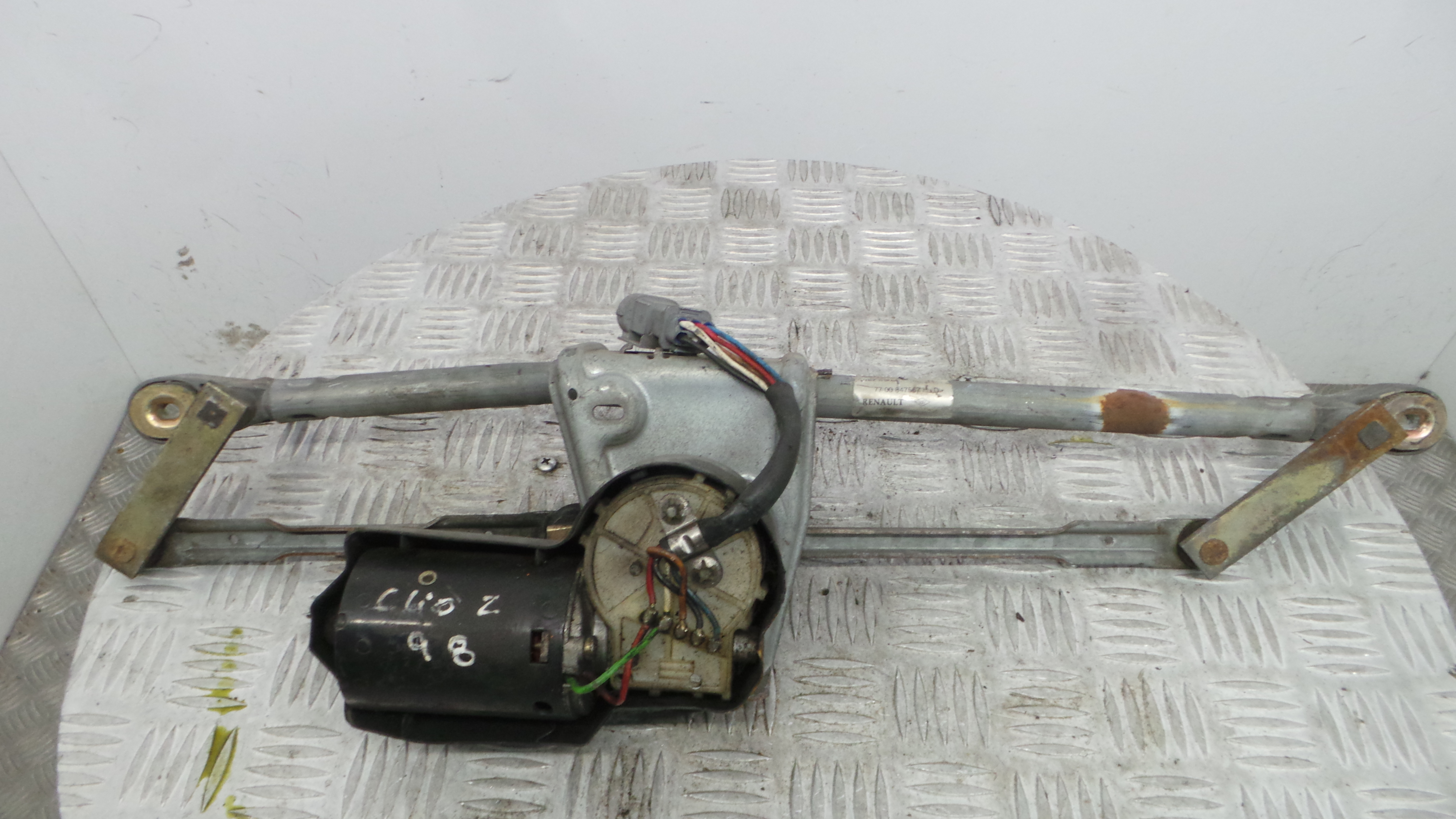 Motor Limpa Vidros Frente  7700847567 - RENAULT CLIO II (BB_, CB_), CLIO Mk II (BB_, CB_)-38361424