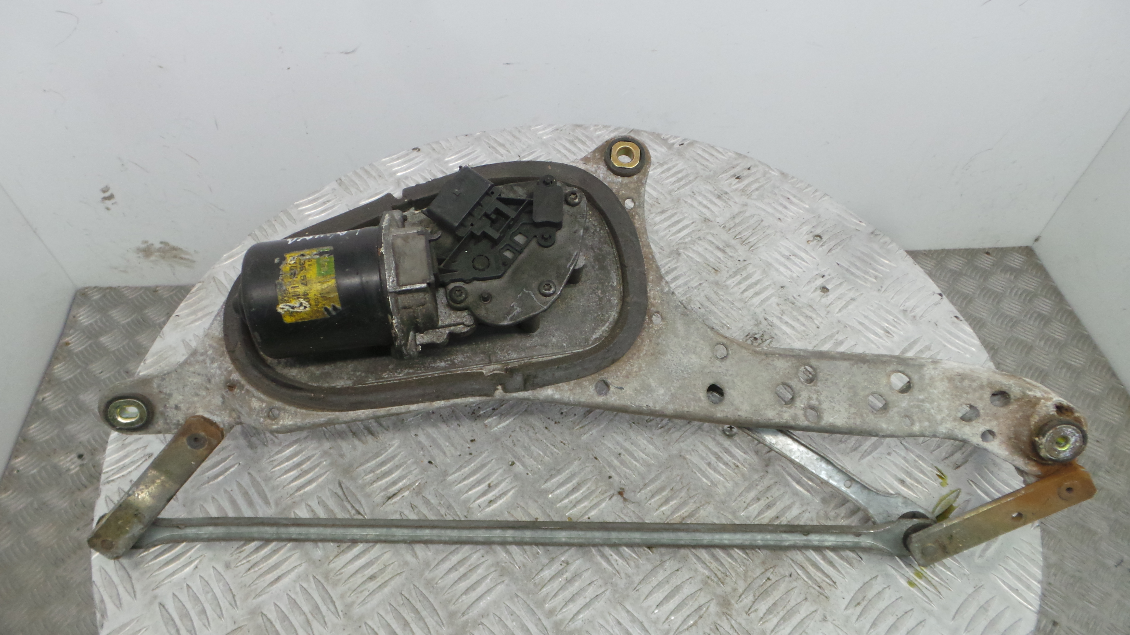 Motor Limpa Vidros Frente 8200000525 - RENAULT LAGUNA II (BG0/1_)-38361456