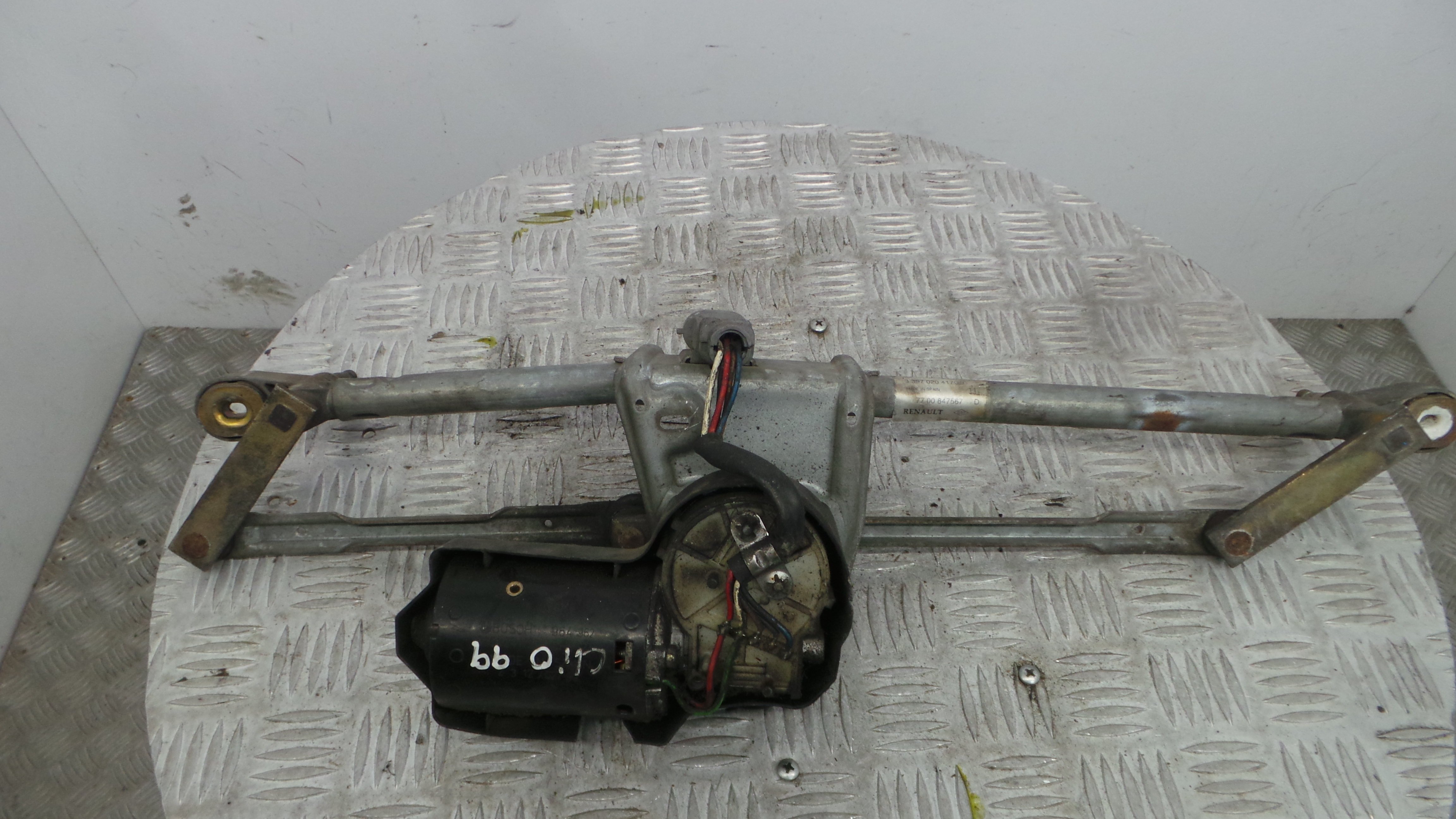 Motor Limpa Vidros Frente  7700847567 - RENAULT CLIO II (BB_, CB_), CLIO Mk II (BB_, CB_)-38361524