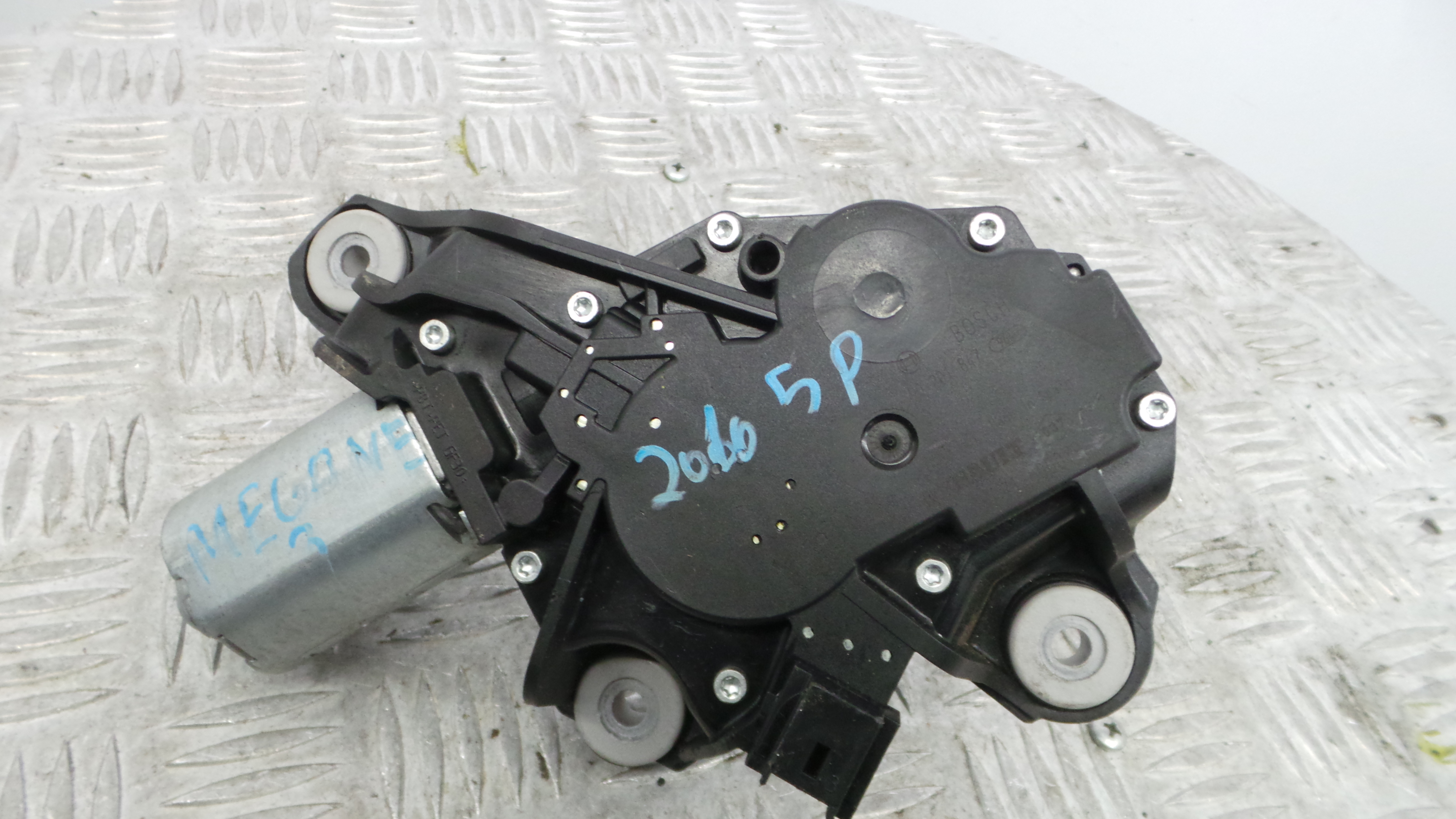 Motor Limpa Vidros Trás 0390201847 - RENAULT MEGANE III Hatchback (BZ0/1_, B3_)-38370215