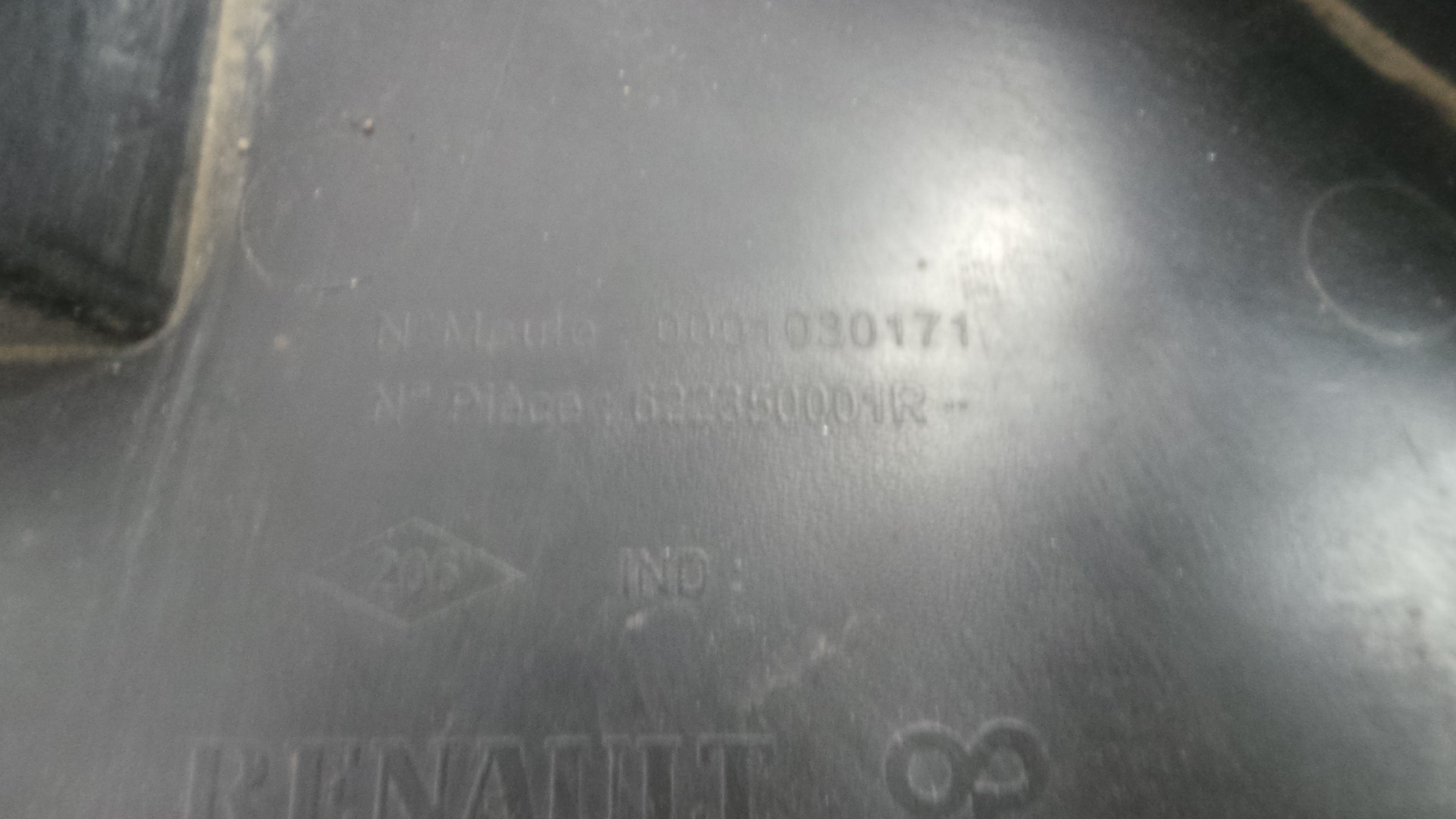 Blindagem Inferior Para Choques 622350001R - RENAULT CLIO IV (BH_)-38370268