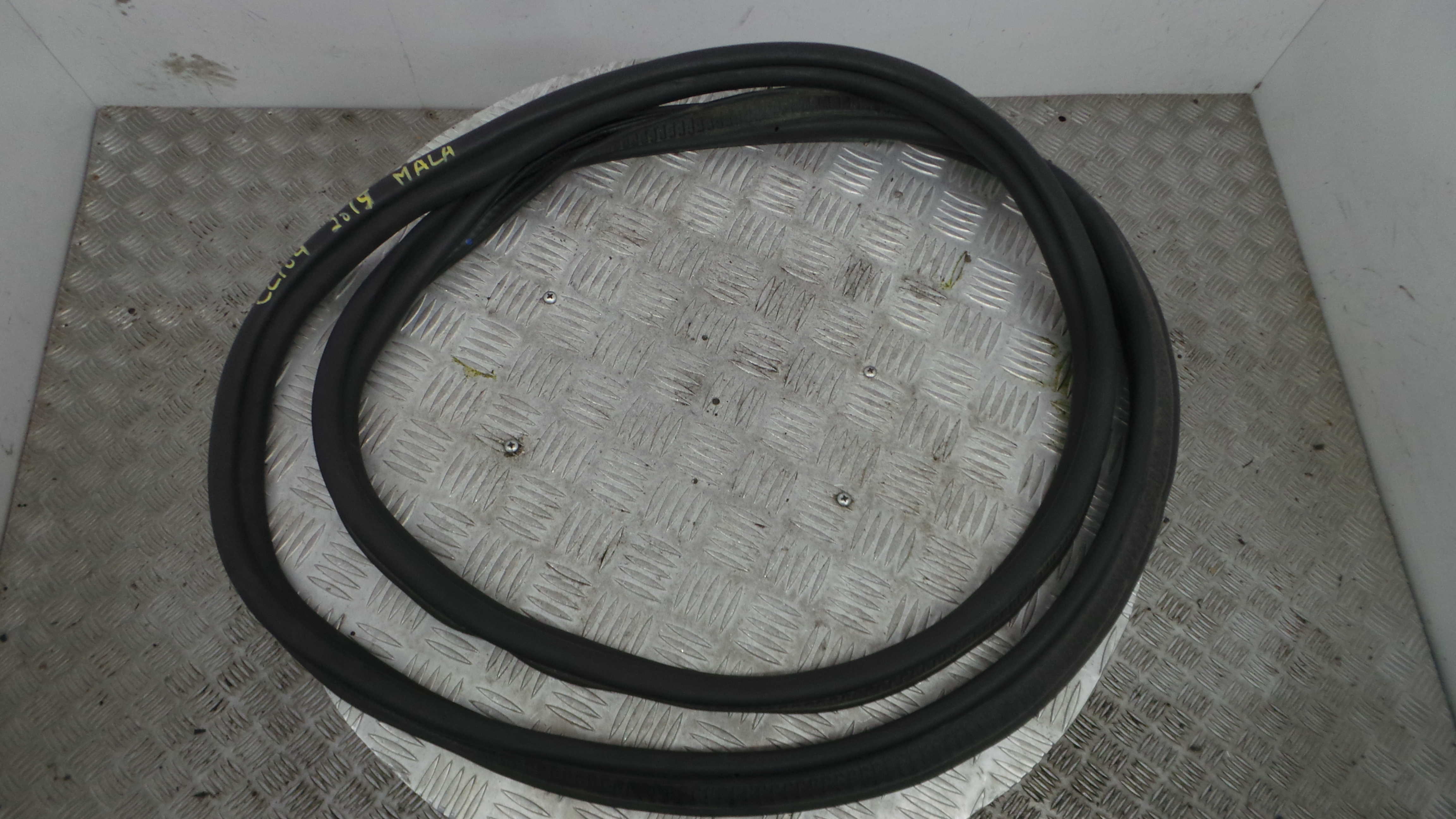 Borracha Mala  - RENAULT CLIO IV (BH_)-38370351