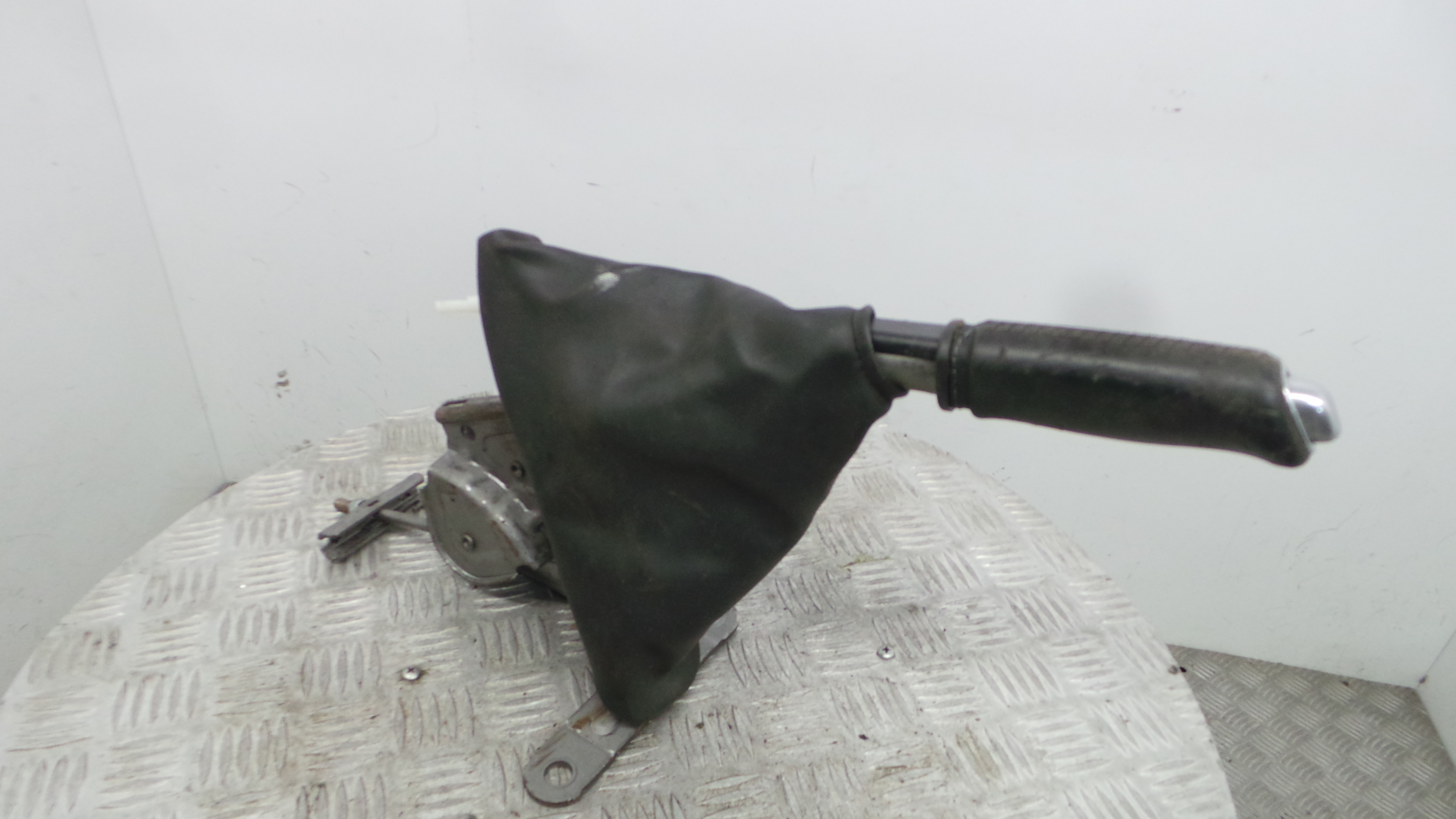 Travão de Mão   - RENAULT MEGANE III Hatchback (BZ0/1_, B3_)-38370436