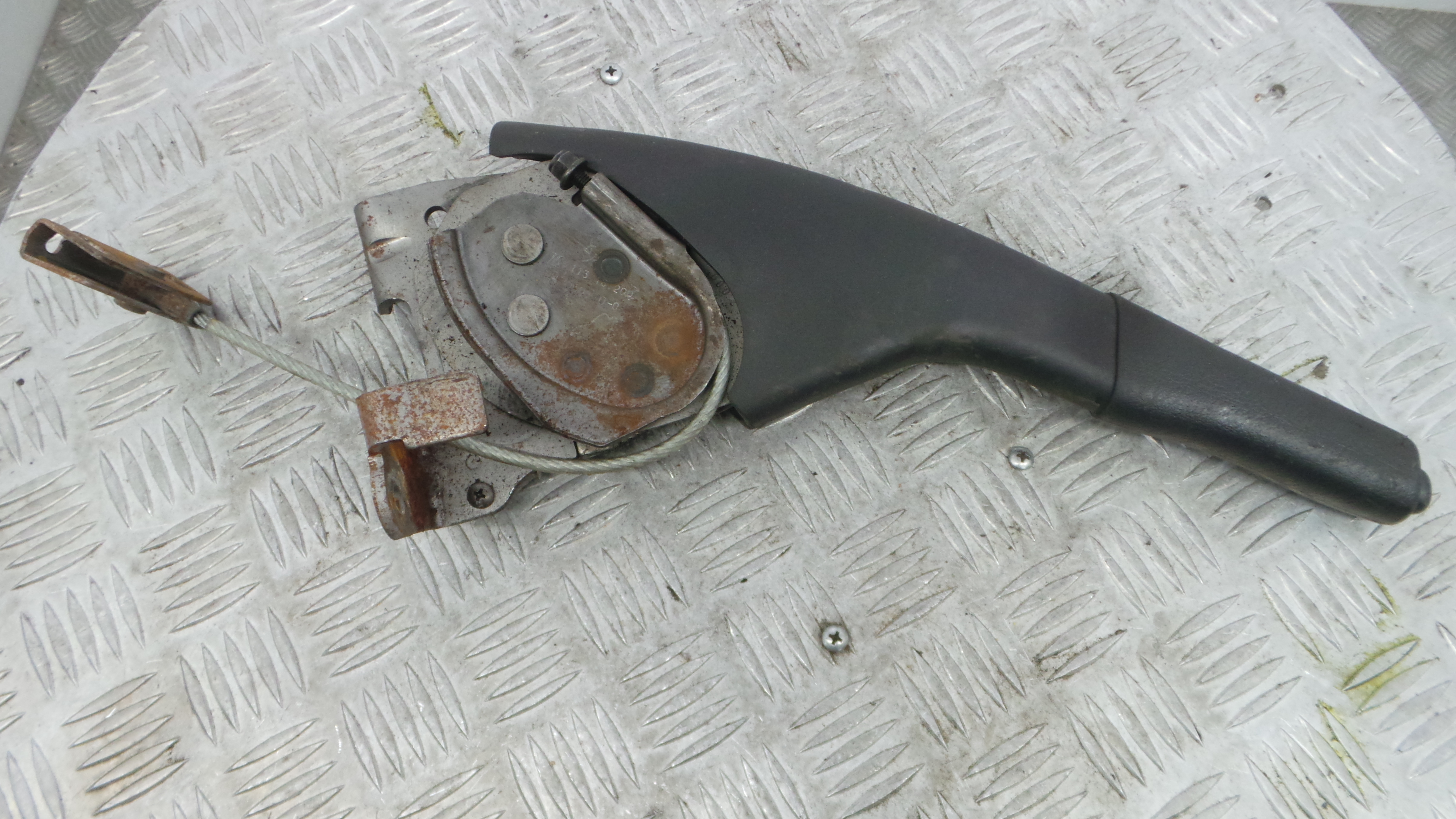 Travão de Mão 8200964745 - RENAULT CLIO III (BR0/1, CR0/1)-38370463