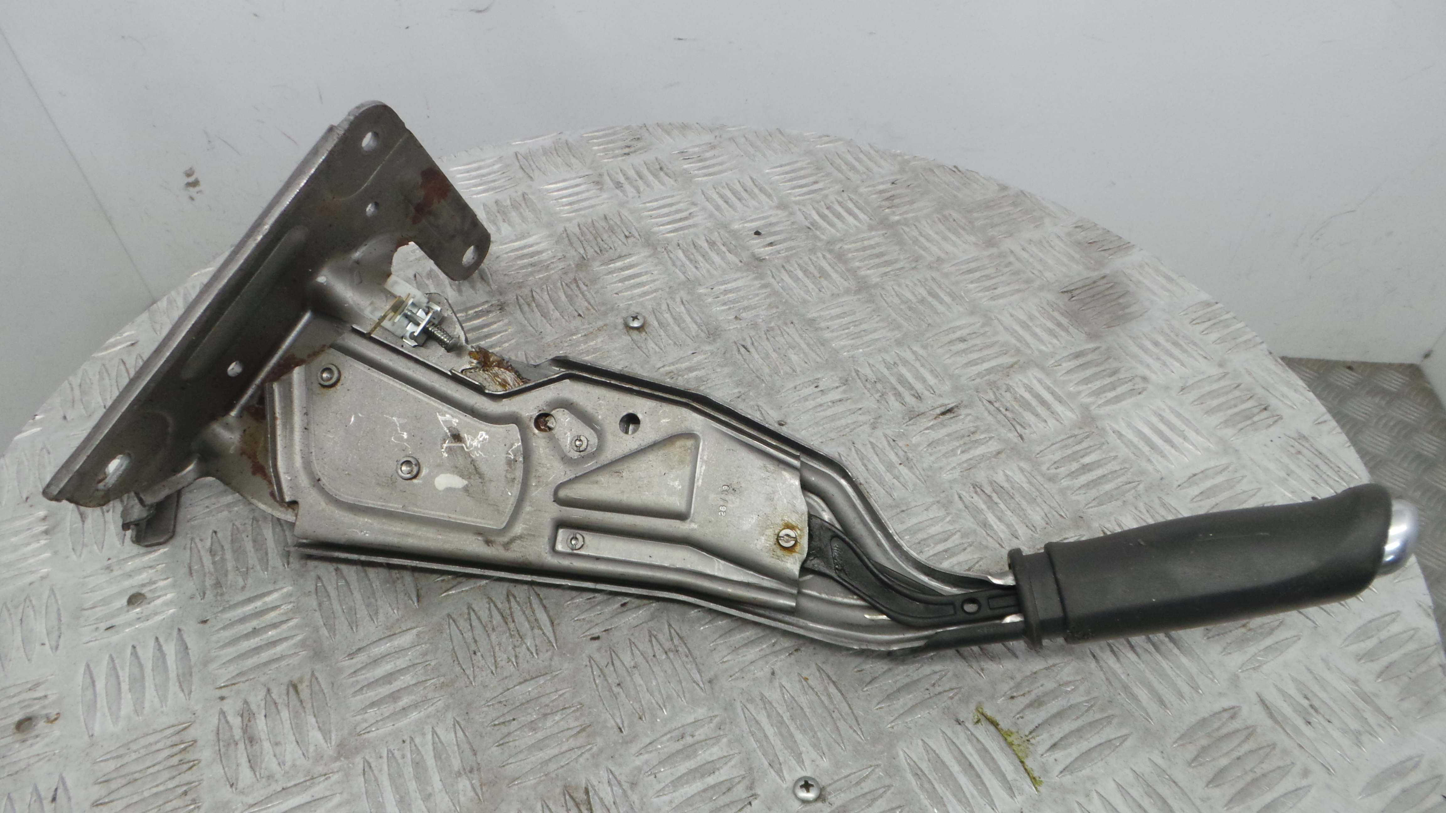 Travão de Mão   - RENAULT MEGANE III Hatchback (BZ0/1_, B3_)-38370466