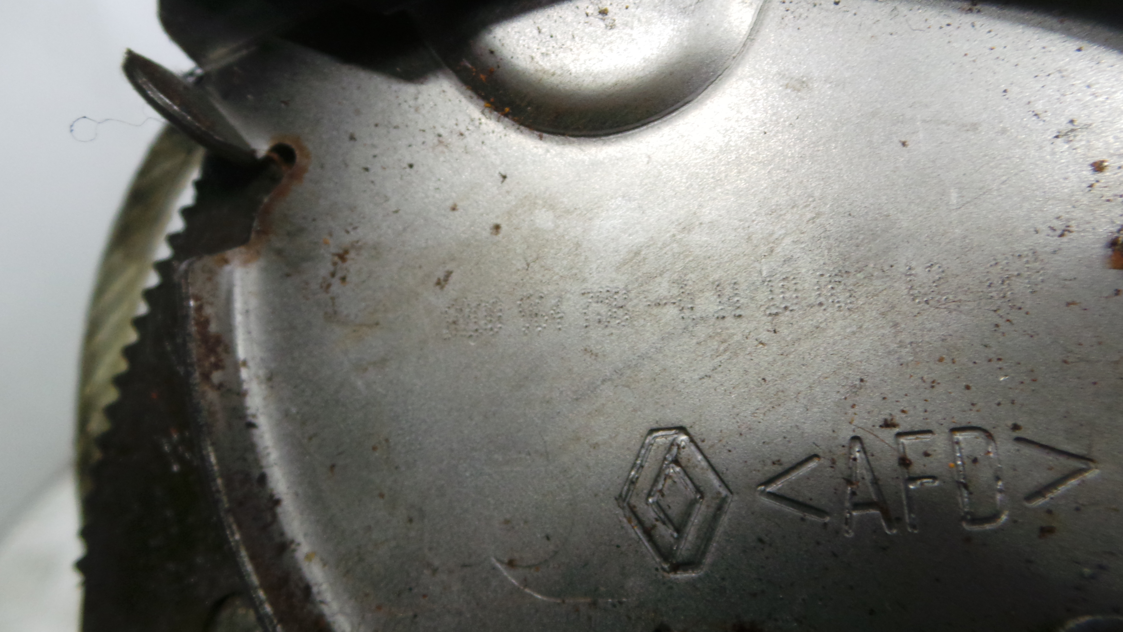 Travão de Mão 8200964758 - RENAULT CLIO III (BR0/1, CR0/1)-38370477