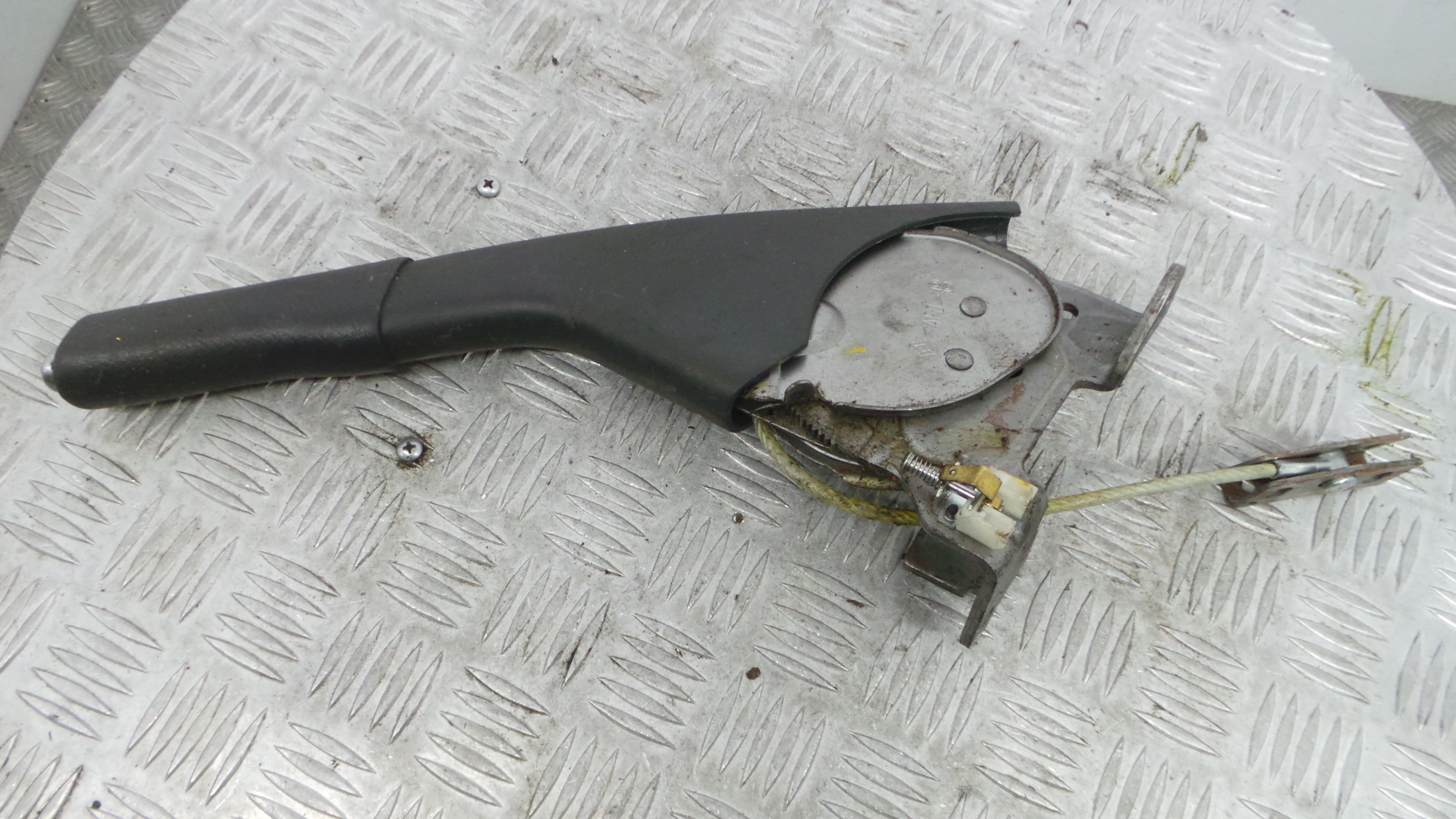 Travão de Mão  8200734400 - RENAULT CLIO III (BR0/1, CR0/1)-38370503