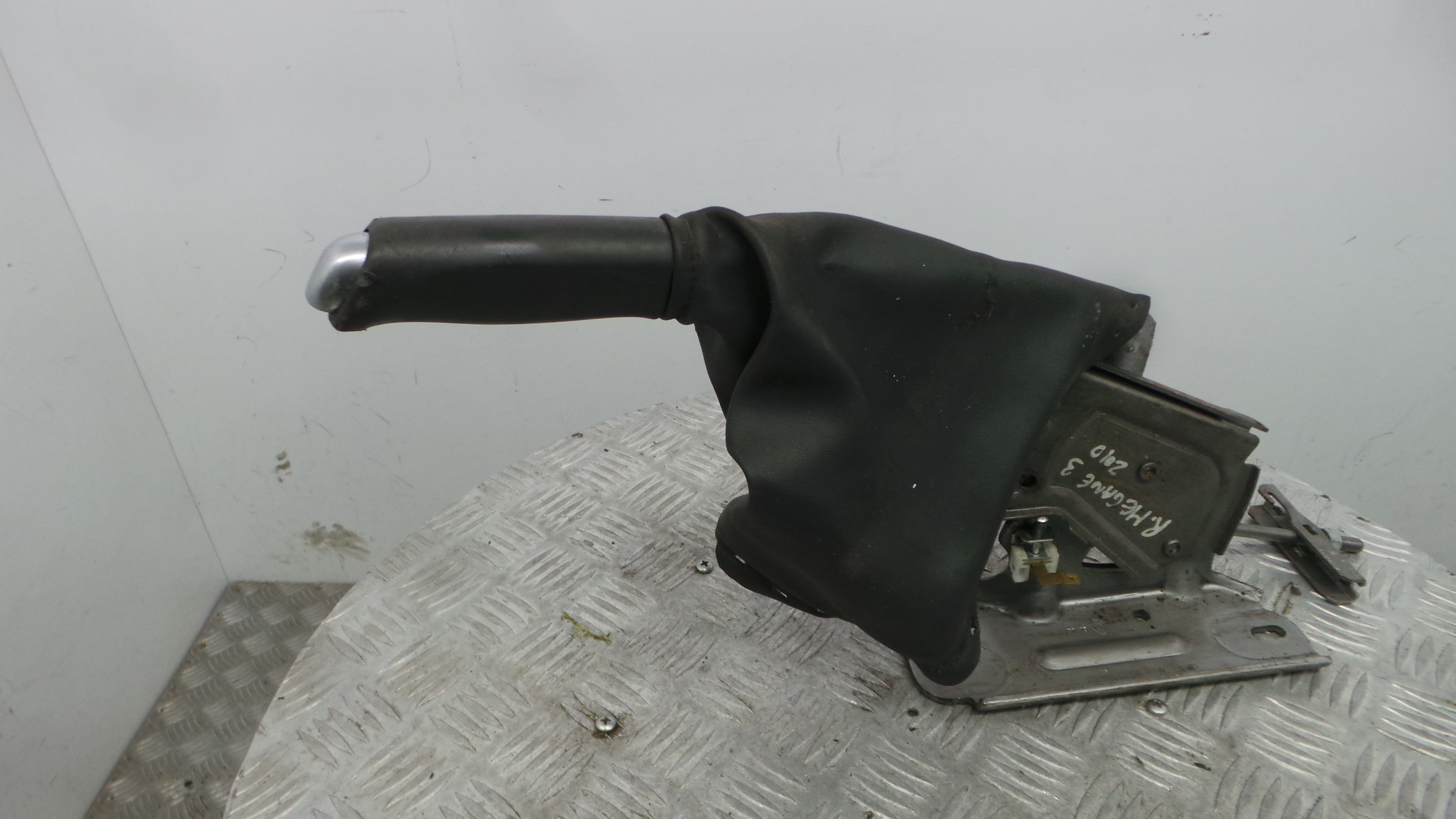 Travão de Mão   - RENAULT MEGANE III Hatchback (BZ0/1_, B3_)-38370515