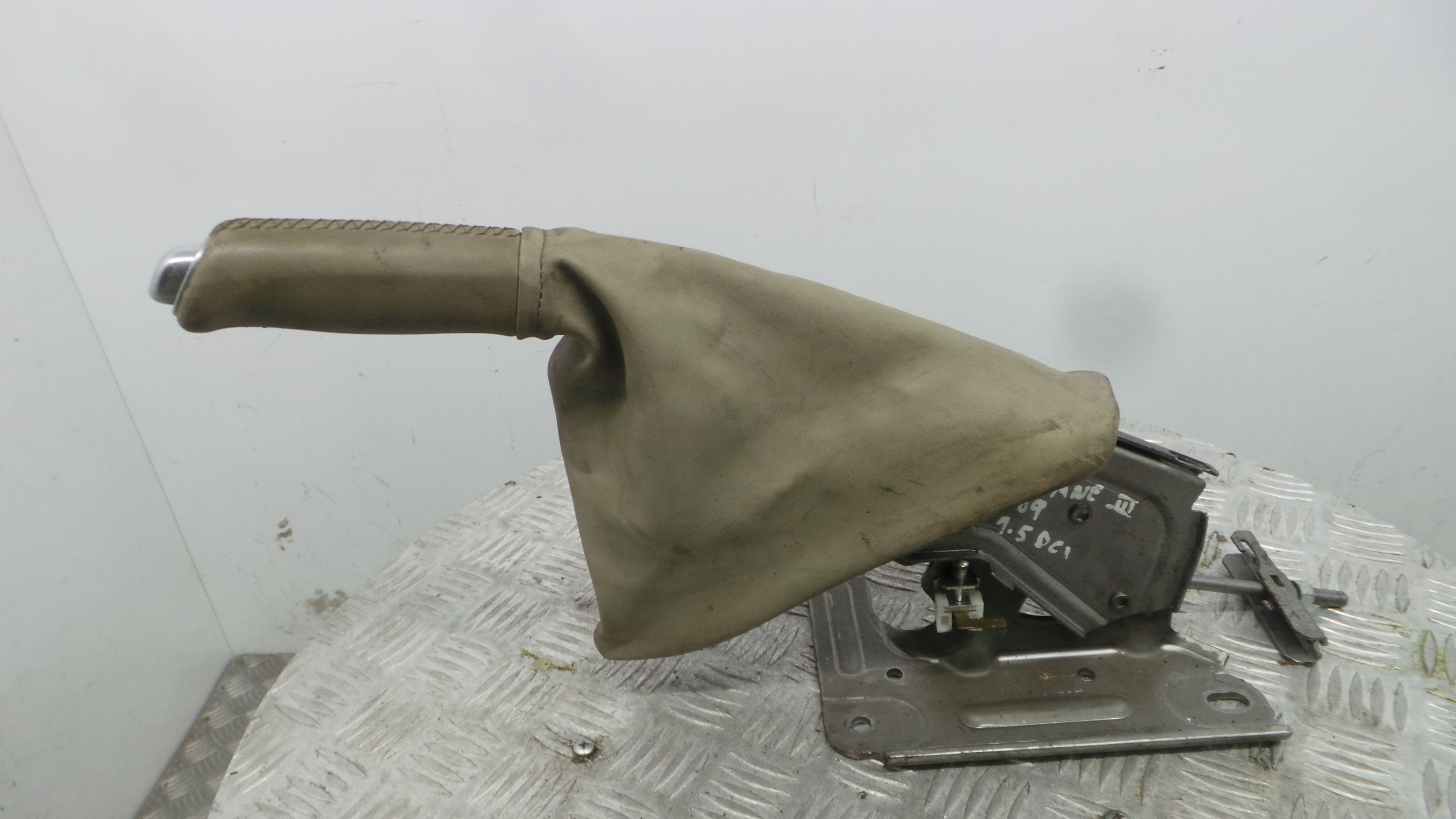 Travão de Mão  360108705R - RENAULT MEGANE III Hatchback (BZ0/1_, B3_)-38370521