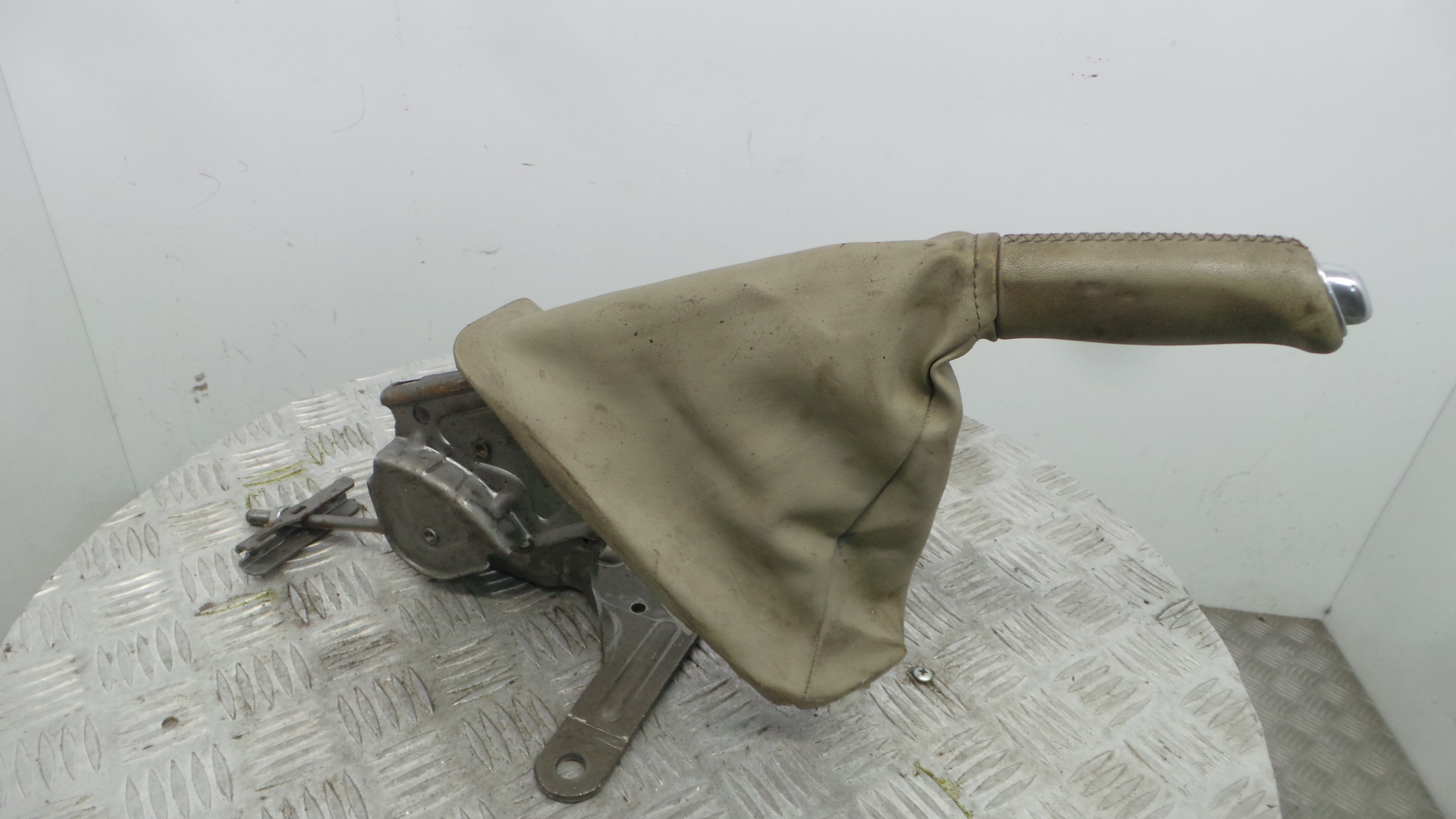 Travão de Mão  360108705R - RENAULT MEGANE III Hatchback (BZ0/1_, B3_)-38370521