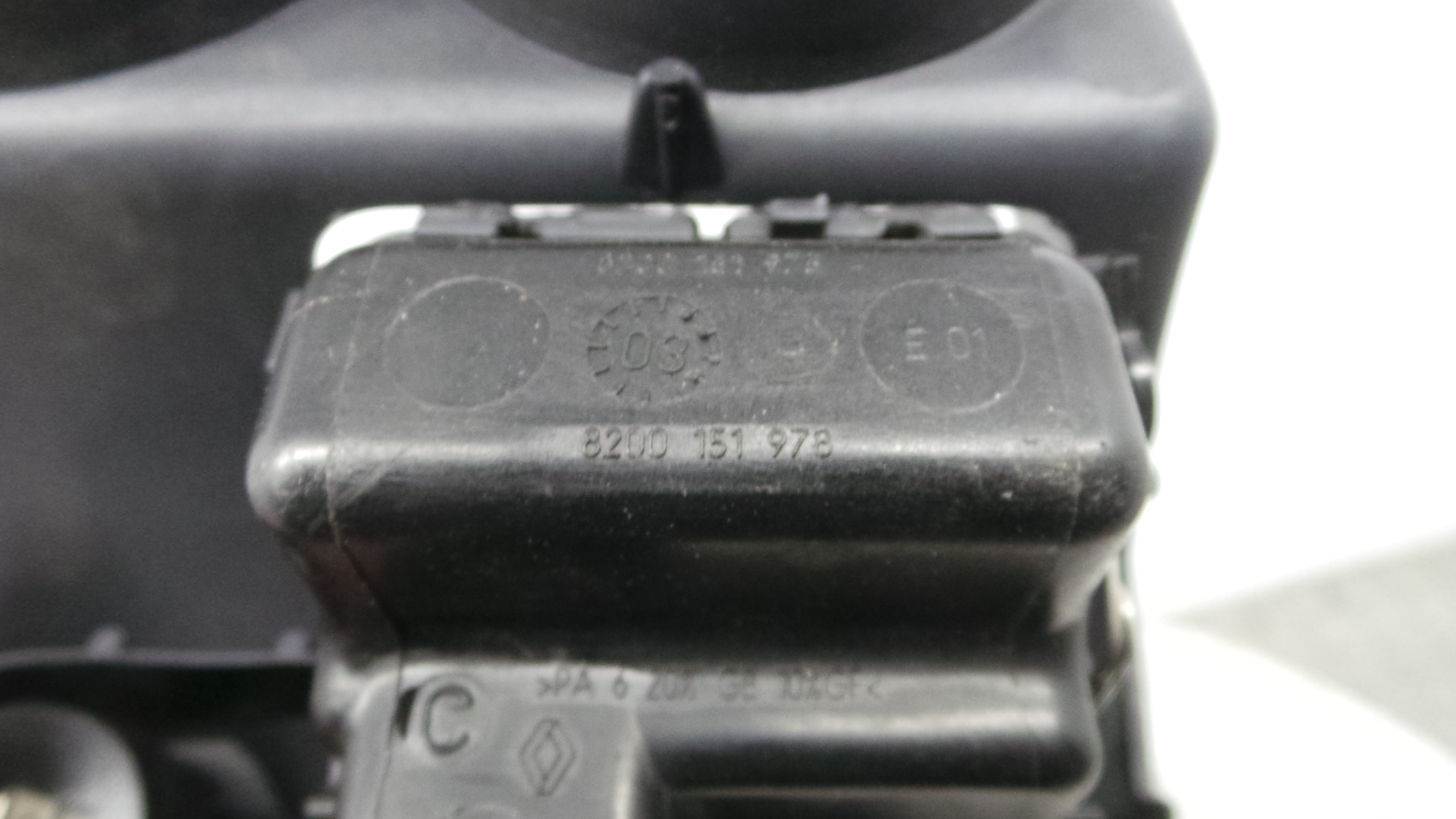 Cinzeiro 8200152201 - RENAULT CLIO II (BB_, CB_), CLIO Mk II (BB_, CB_)-38370589