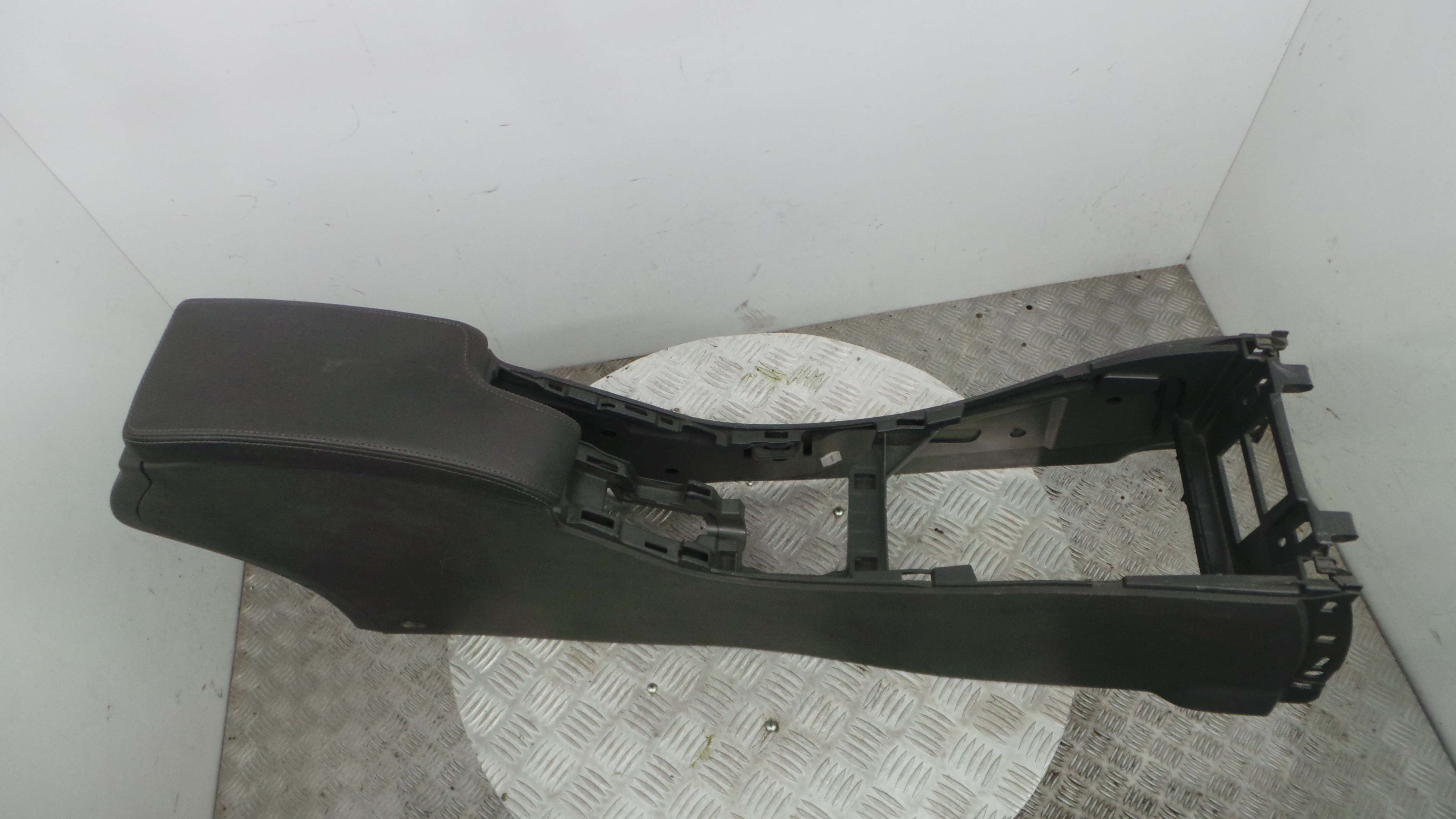 Apoio de Braço Central 969100026R - RENAULT MEGANE III Hatchback (BZ0/1_, B3_)-38370625