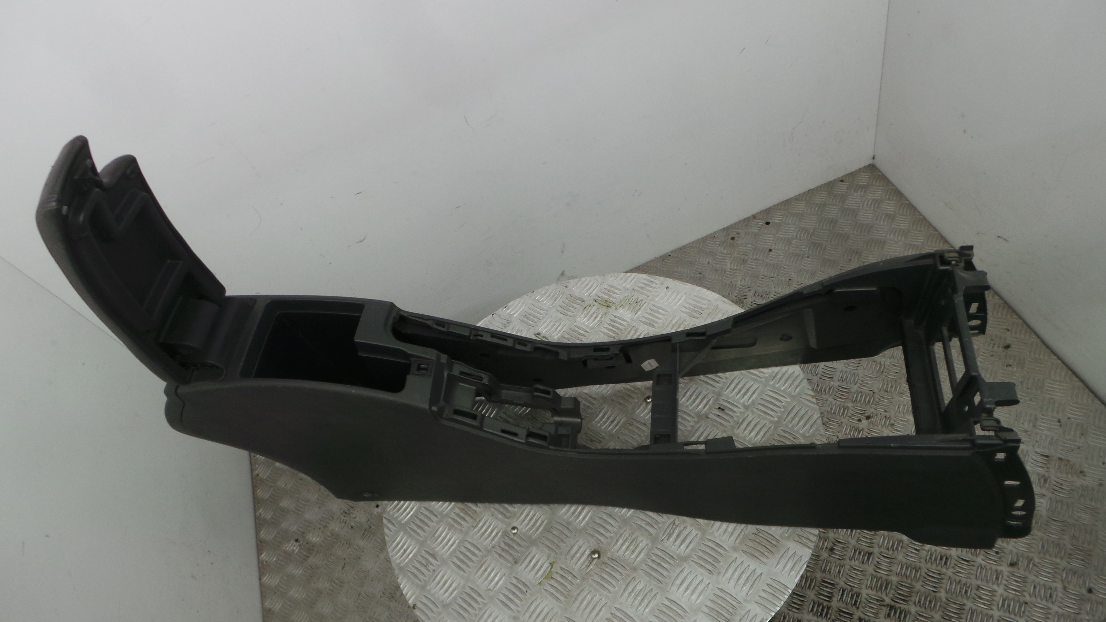 Apoio de Braço Central 969100026R - RENAULT MEGANE III Hatchback (BZ0/1_, B3_)-38370625