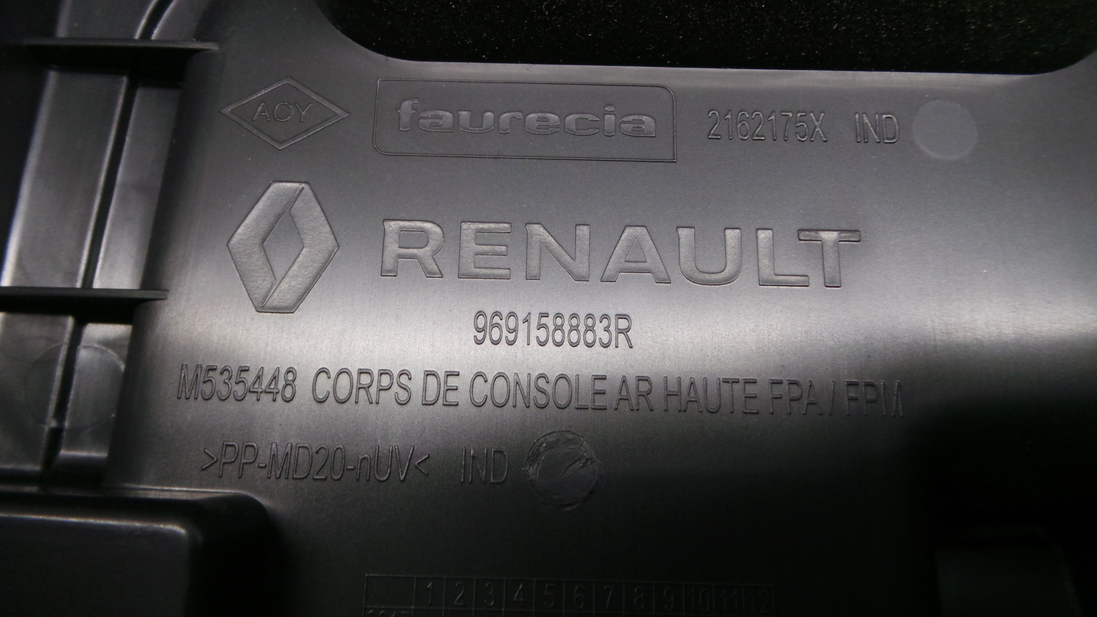 Apoio de Braço 969158883R - RENAULT CLIO V (B7_)-38370632