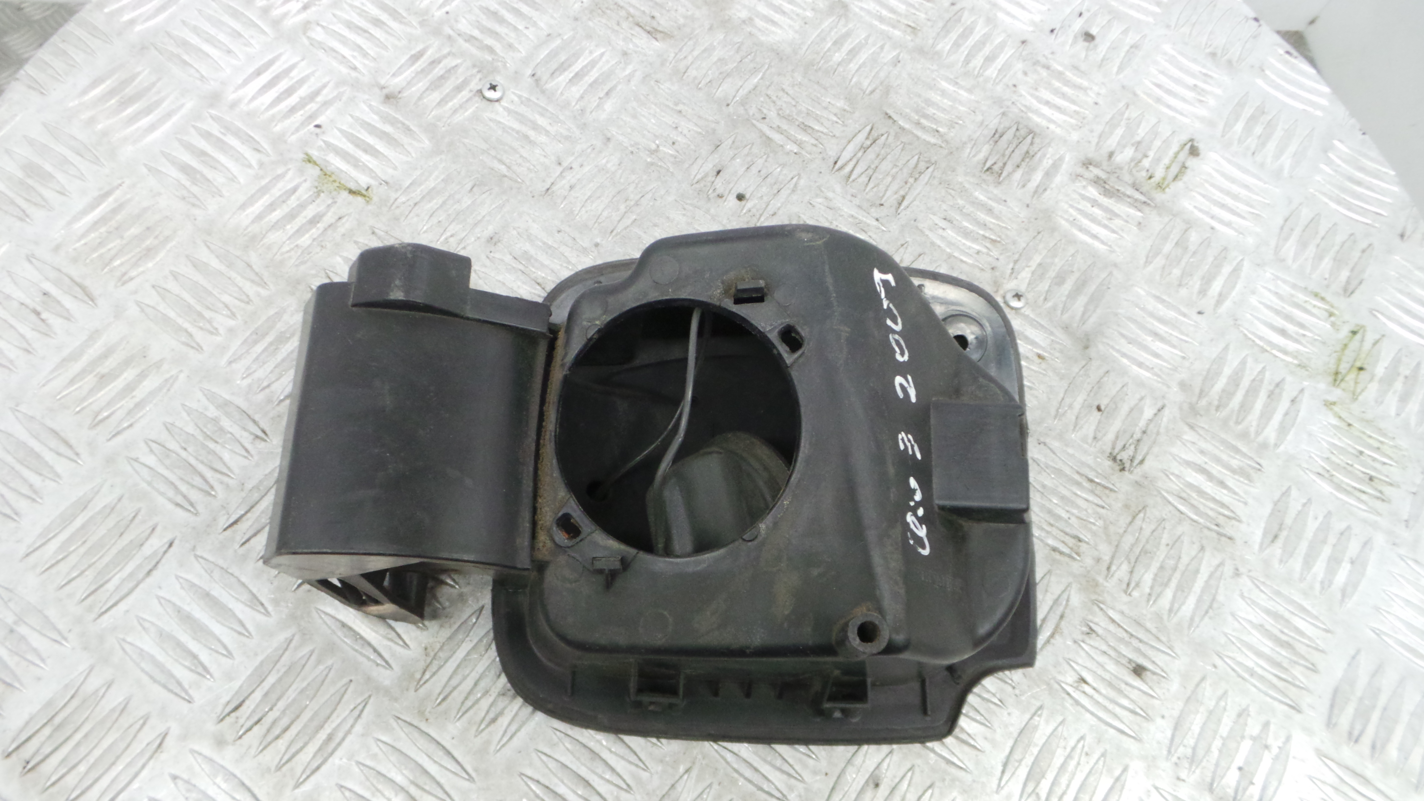 Tampão de Combustivel 8200582904 - RENAULT CLIO III (BR0/1, CR0/1)-38370646