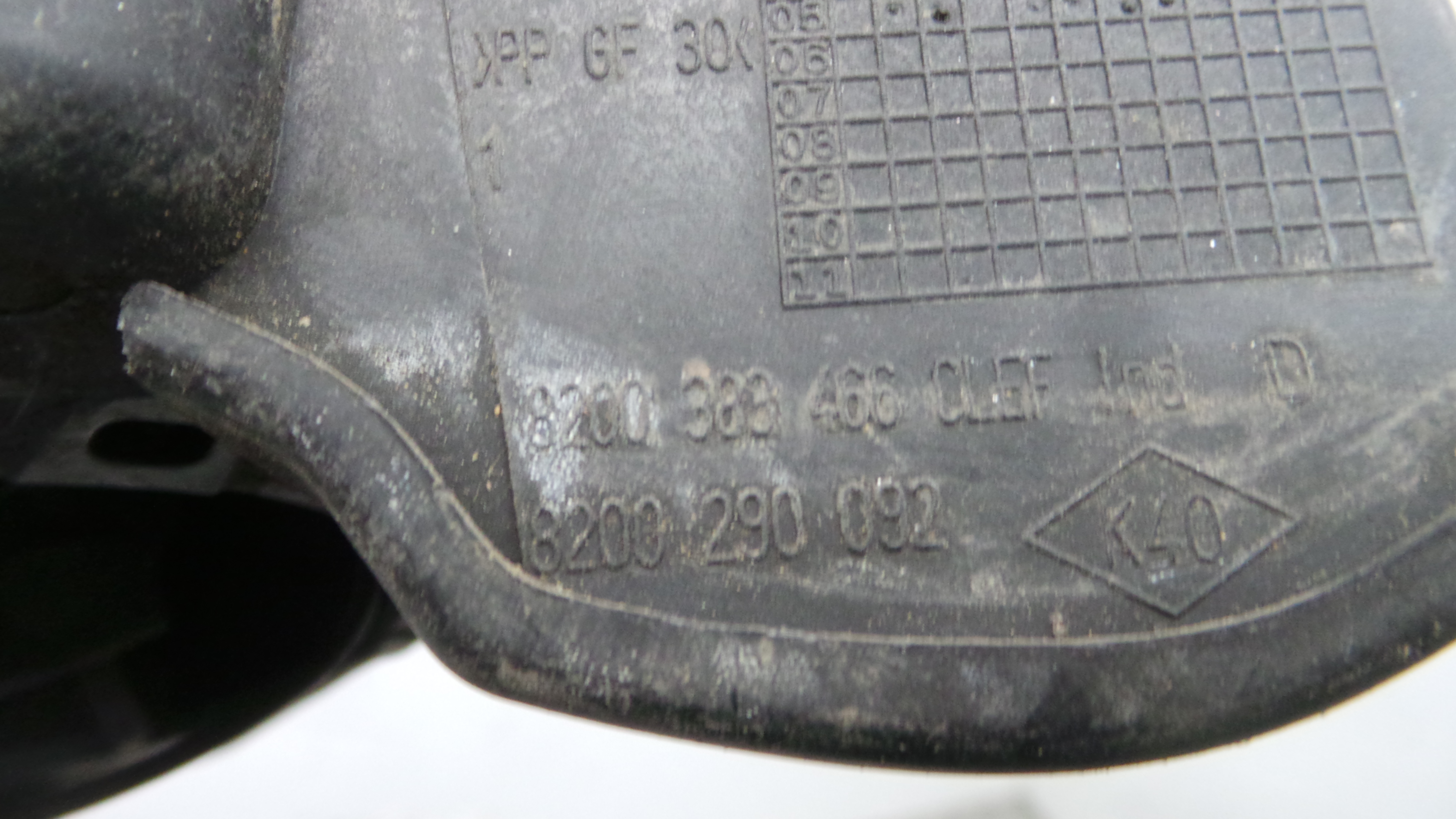 Tampão de Combustivel  8200383466 - RENAULT CLIO III (BR0/1, CR0/1)-38370673