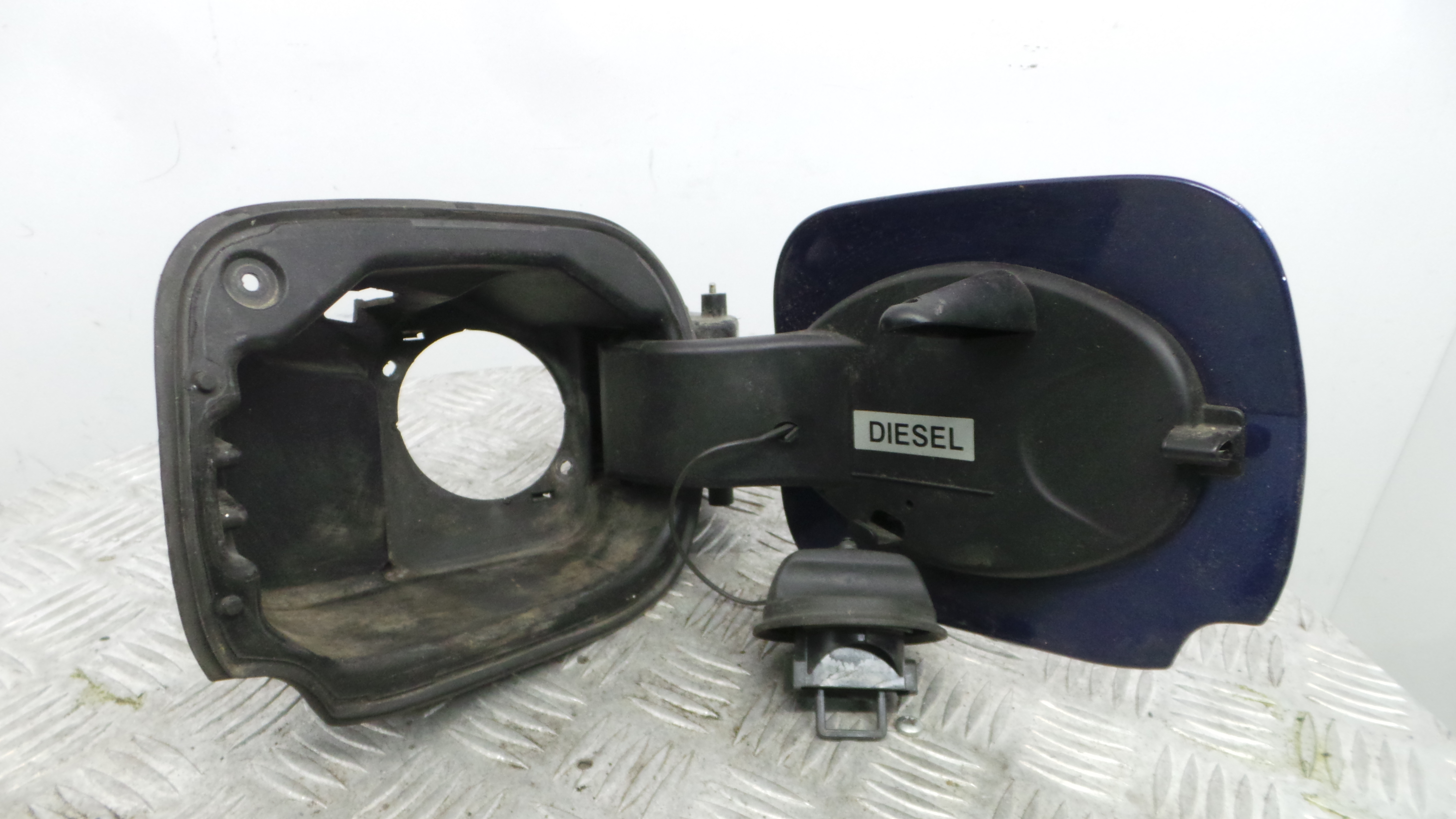 Tampão de Combustivel 8200383466 - RENAULT CLIO III (BR0/1, CR0/1)-38370677