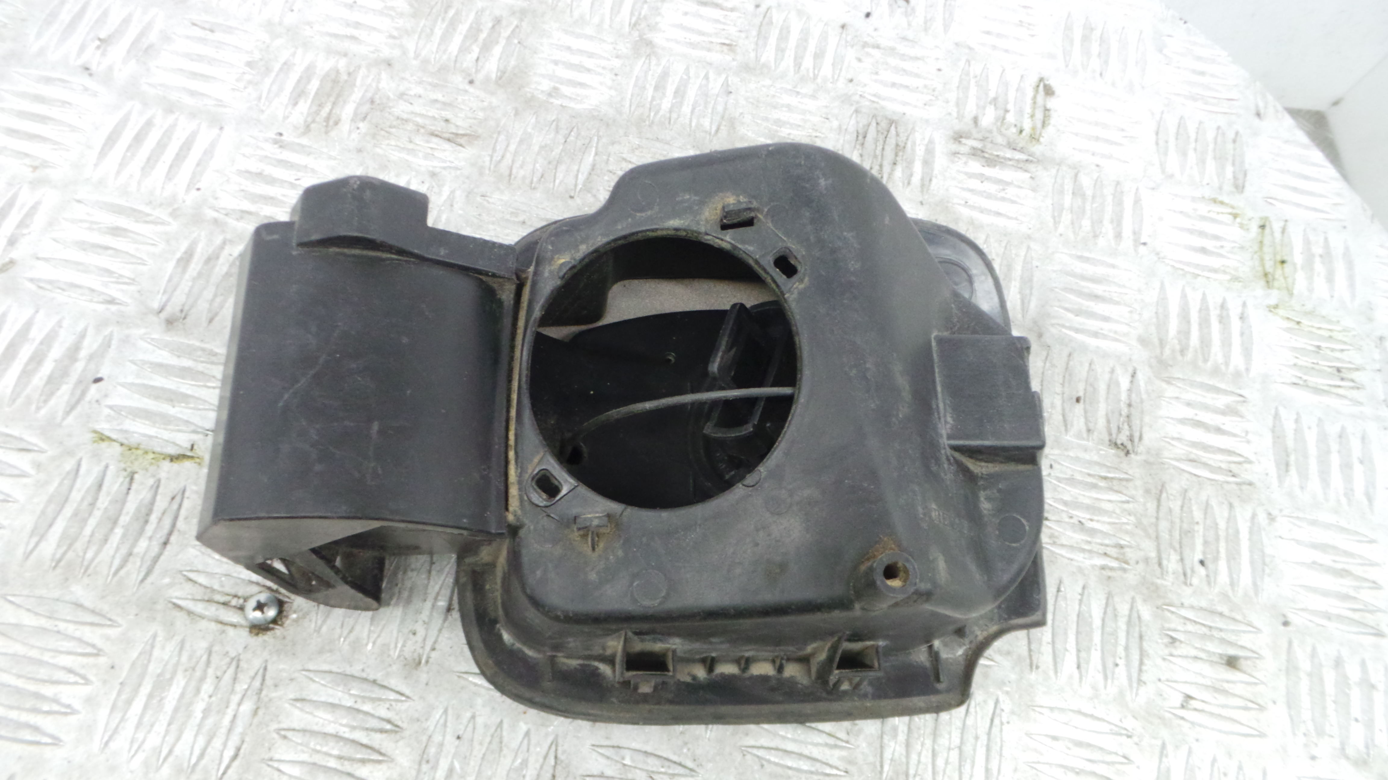 Tampão de Combustivel  8200582904 - RENAULT CLIO III Grandtour (KR0/1_), CLIO III Sportour (KR0/1_)-38370685