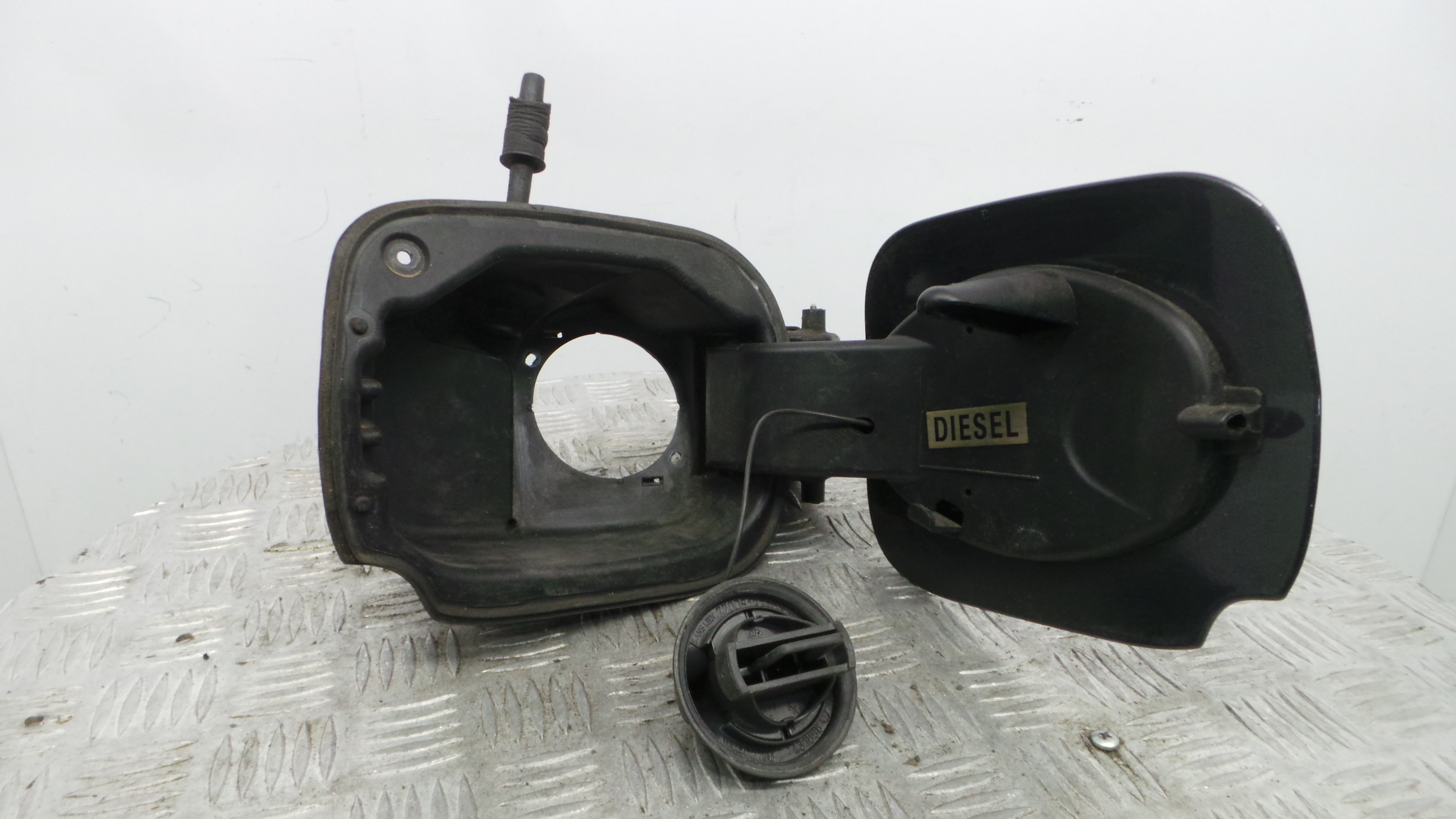 Tampão de Combustivel  8200383466 - RENAULT CLIO III (BR0/1, CR0/1)-38370713