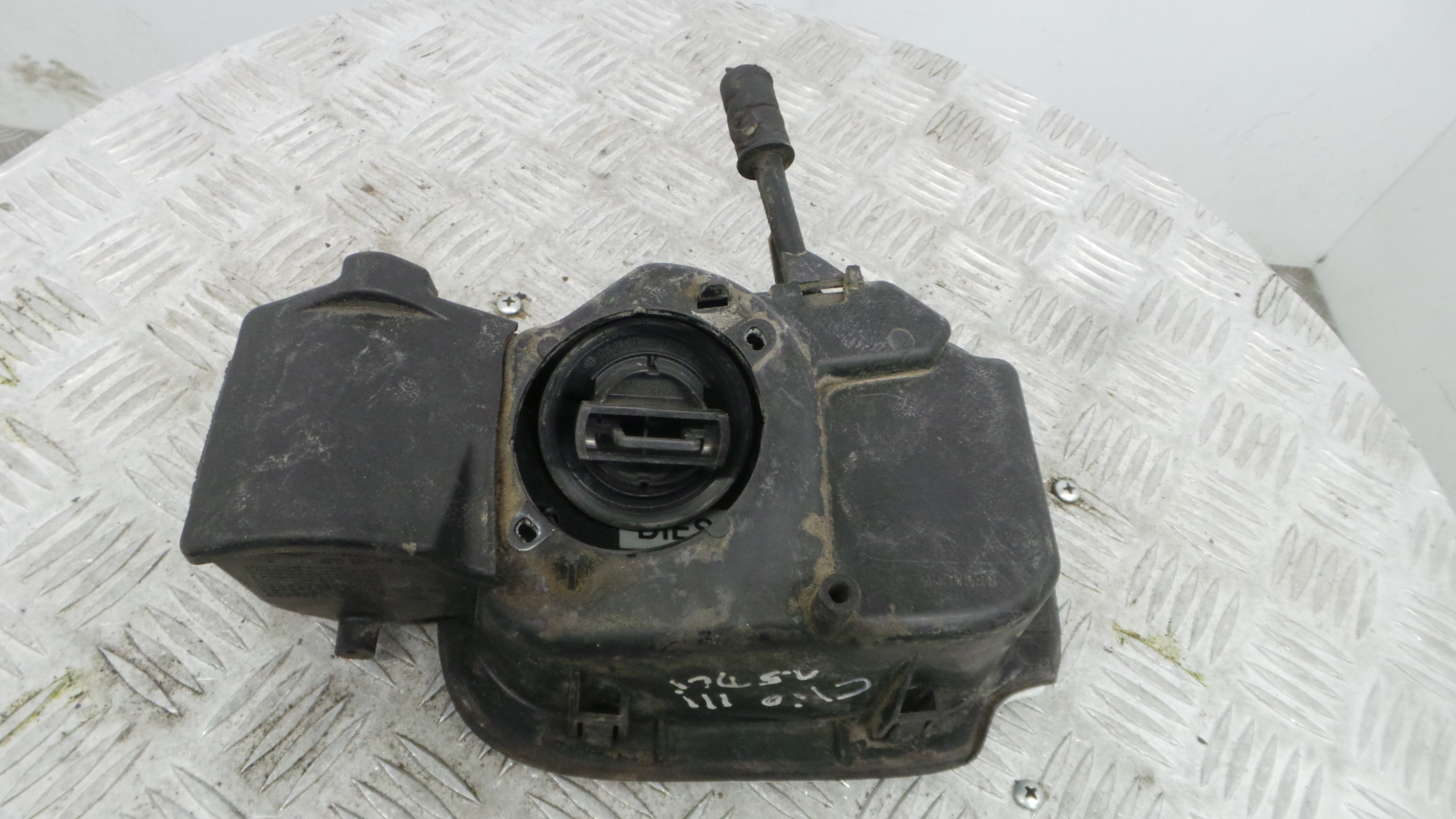 Tampão de Combustivel  8200383466 - RENAULT CLIO III (BR0/1, CR0/1)-38370717