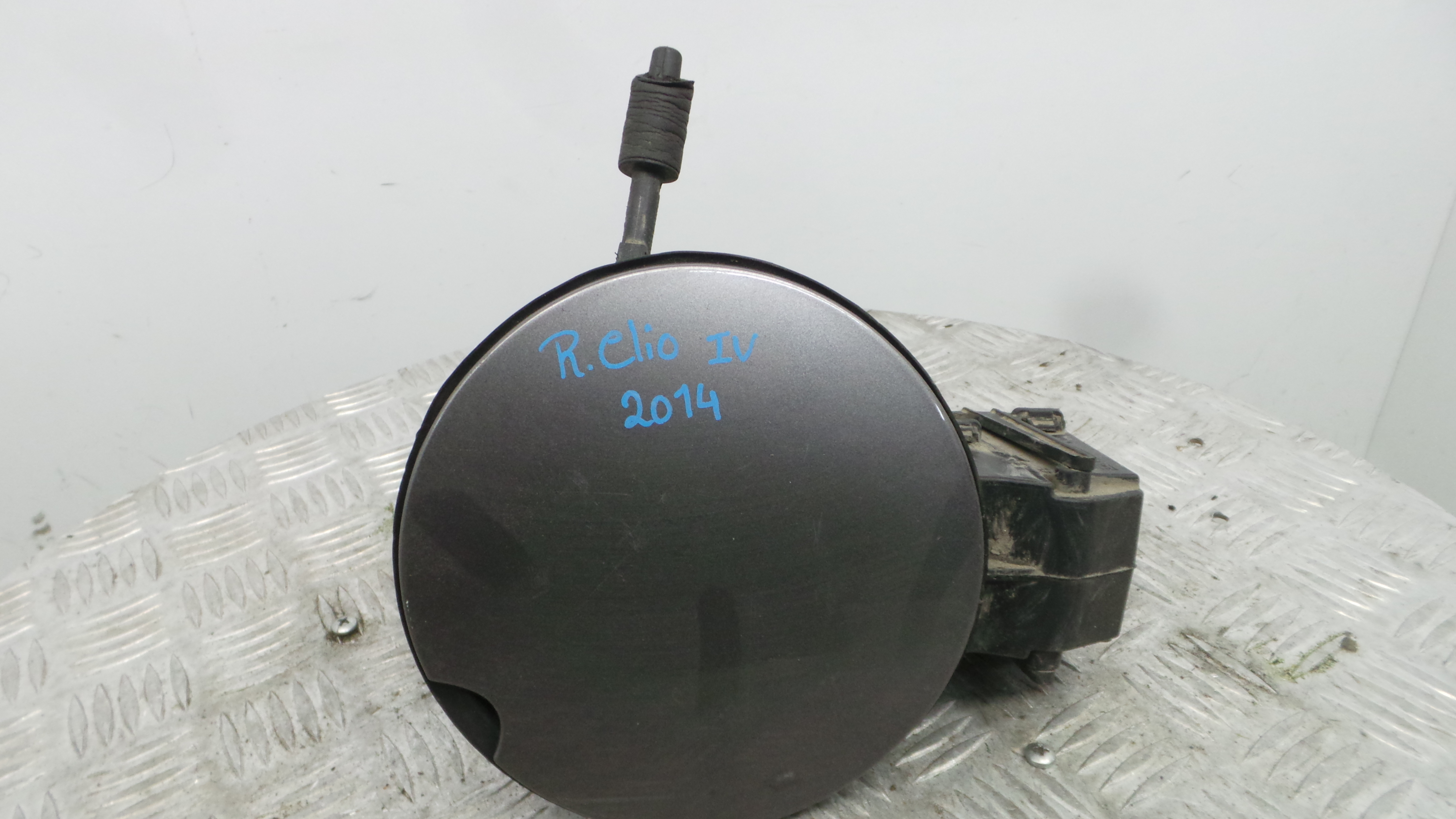 Tampão de Combustivel 781203354R - RENAULT CLIO IV (BH_)-38370753 Tampão de Combustivel 781203354R - RENAULT CLIO IV (BH_)-38370753