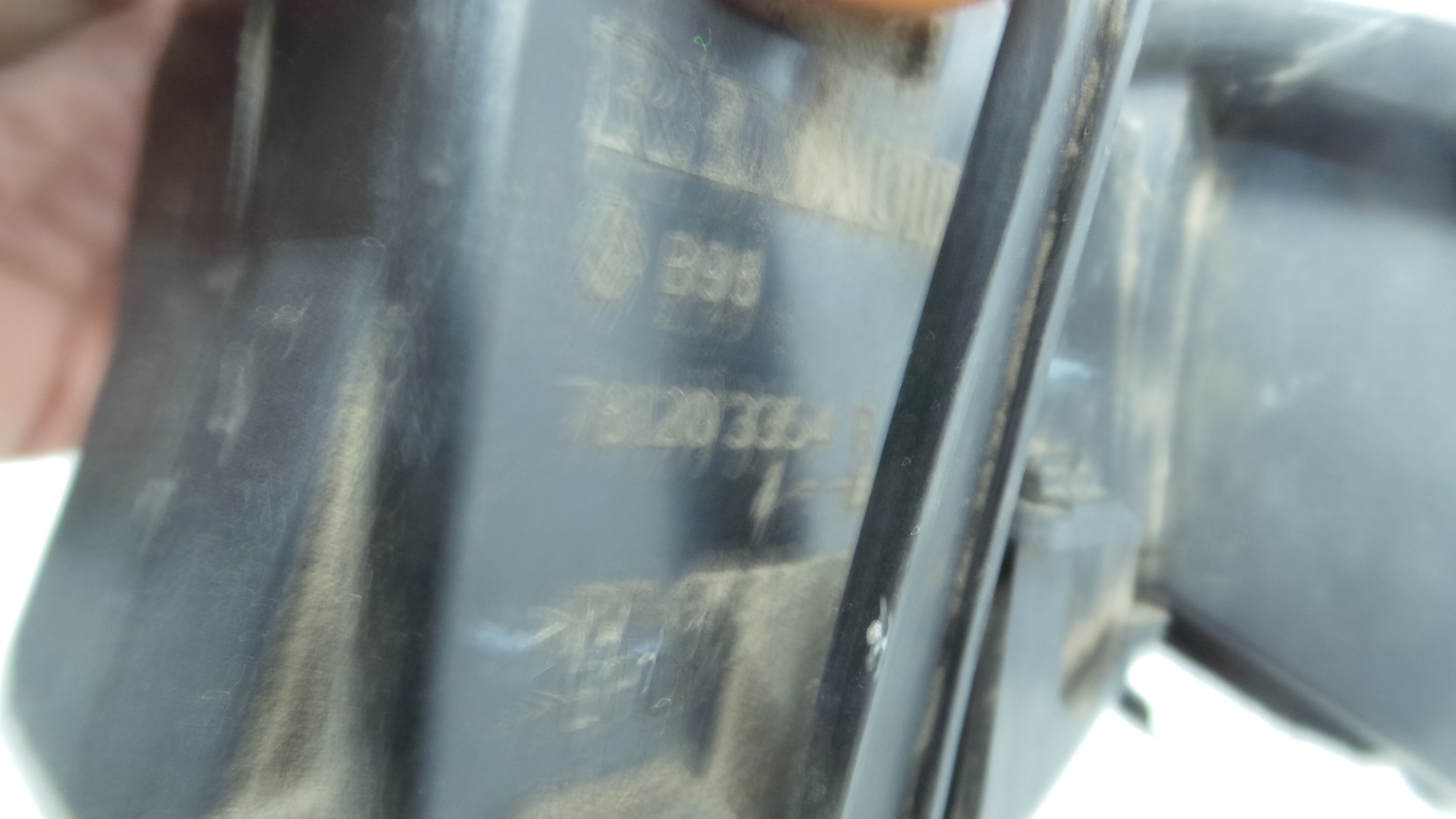 Tampão de Combustivel  781203354R - RENAULT CLIO III (BR0/1, CR0/1)-38370789