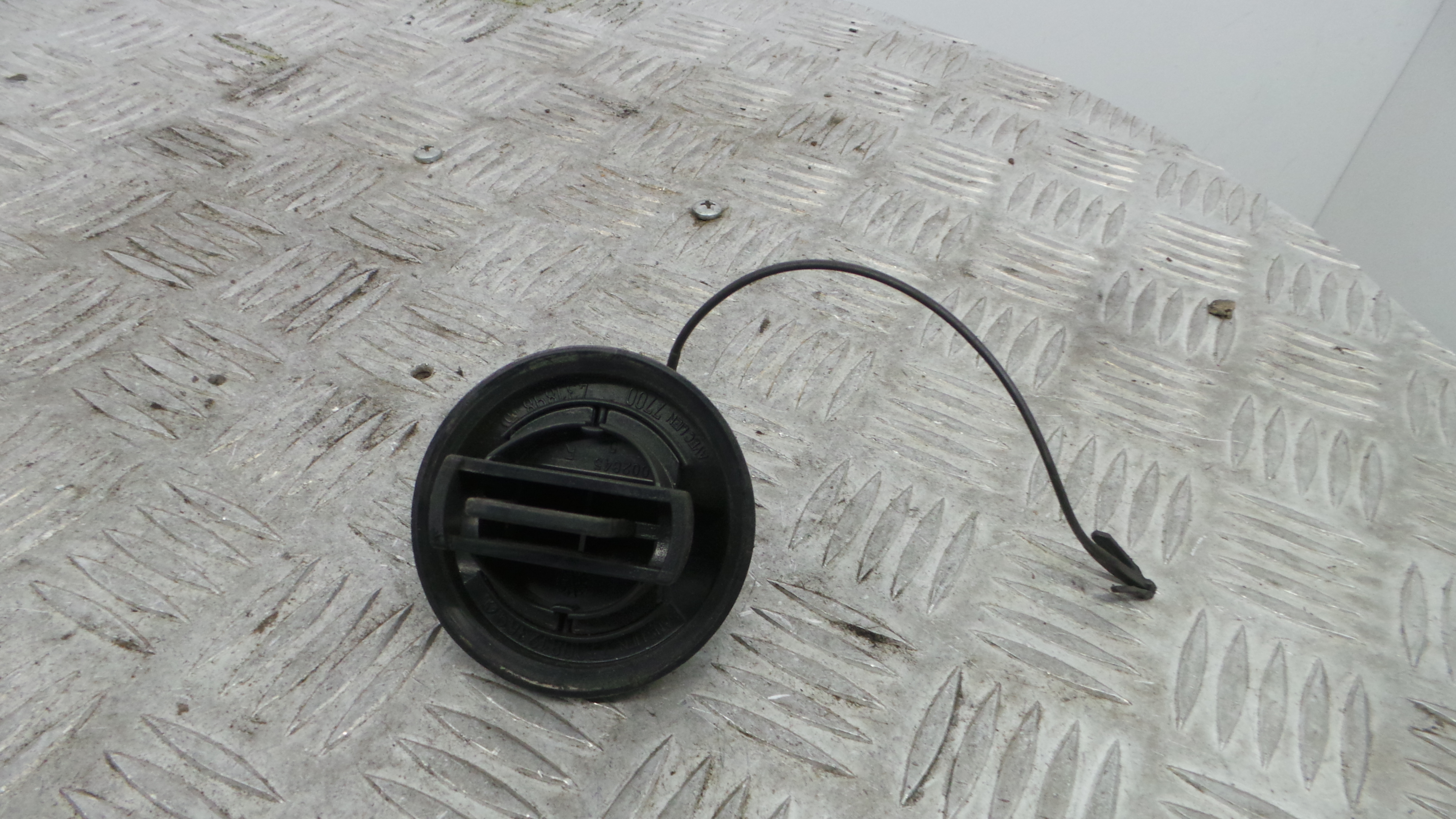 Tampão de Combustivel 7700812369 – RENAULT CLIO IV (BH_)