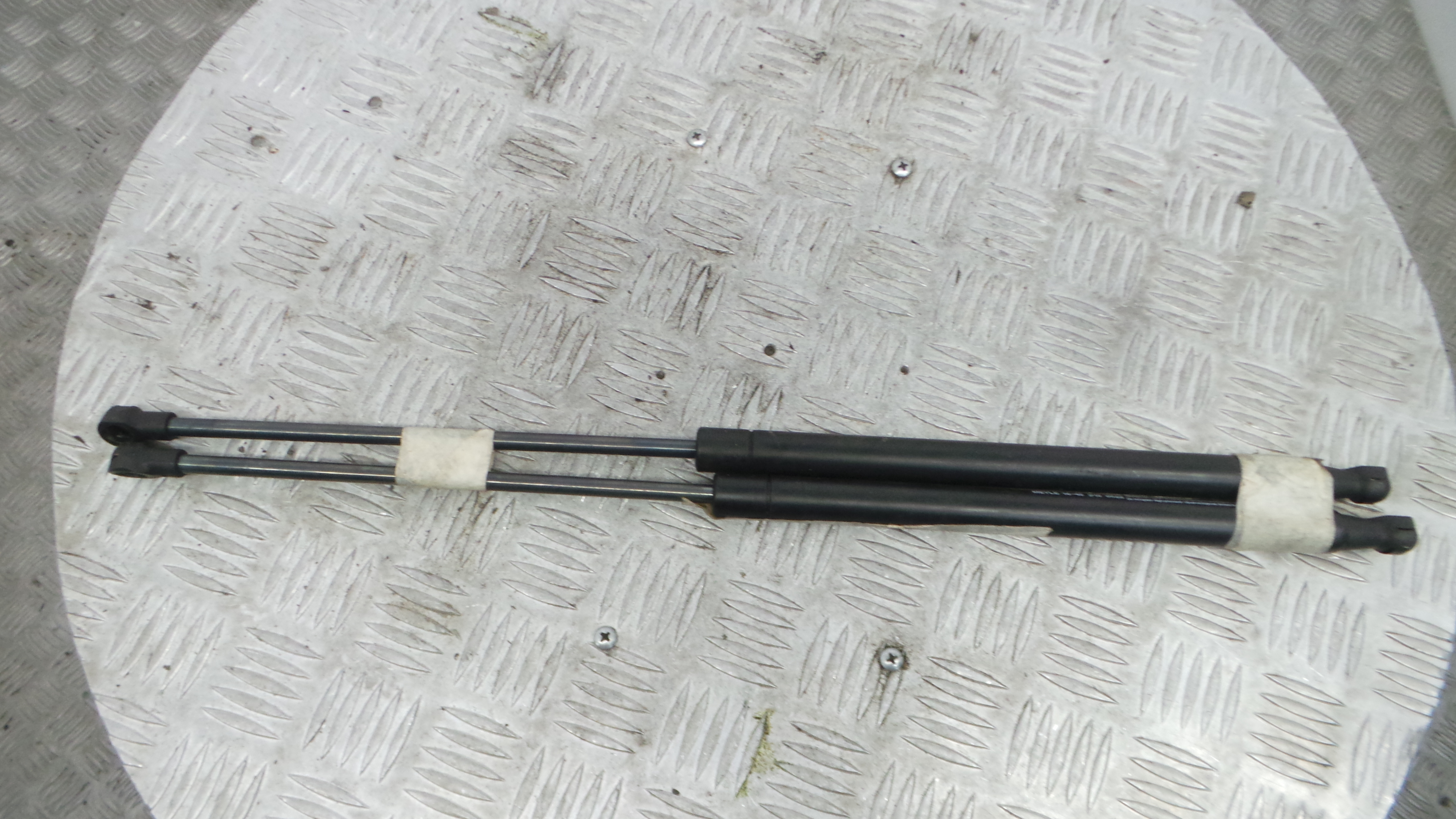 Amortecedor da Mala 16-409100022 - RENAULT LAGUNA II (BG0/1_)-38370831