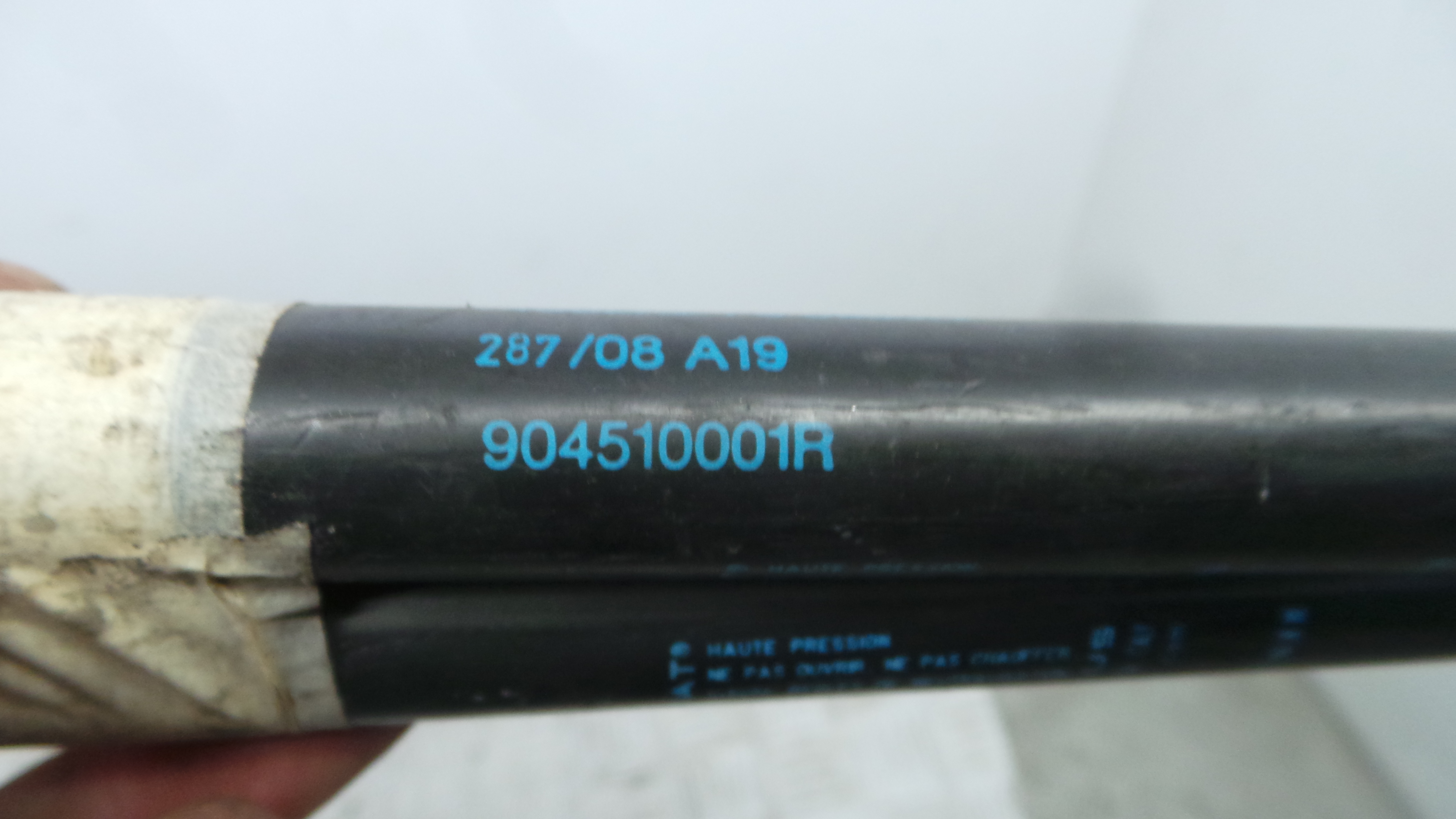 Amortecedor da Mala 904510001R - RENAULT MEGANE III Hatchback (BZ0/1_, B3_)-38370836